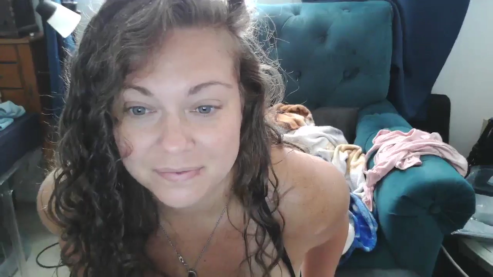 Gallery image thumbnail from Kylie_McFly's myfreecams stream on, 04/22/2025, 17:31 image 18 of 20
