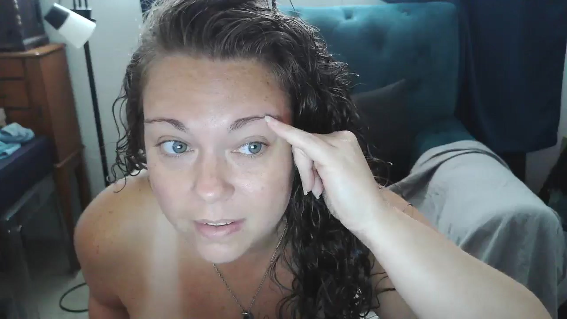 Gallery image thumbnail from Kylie_McFly's myfreecams stream on, 04/27/2025, 14:19 image 2 of 20