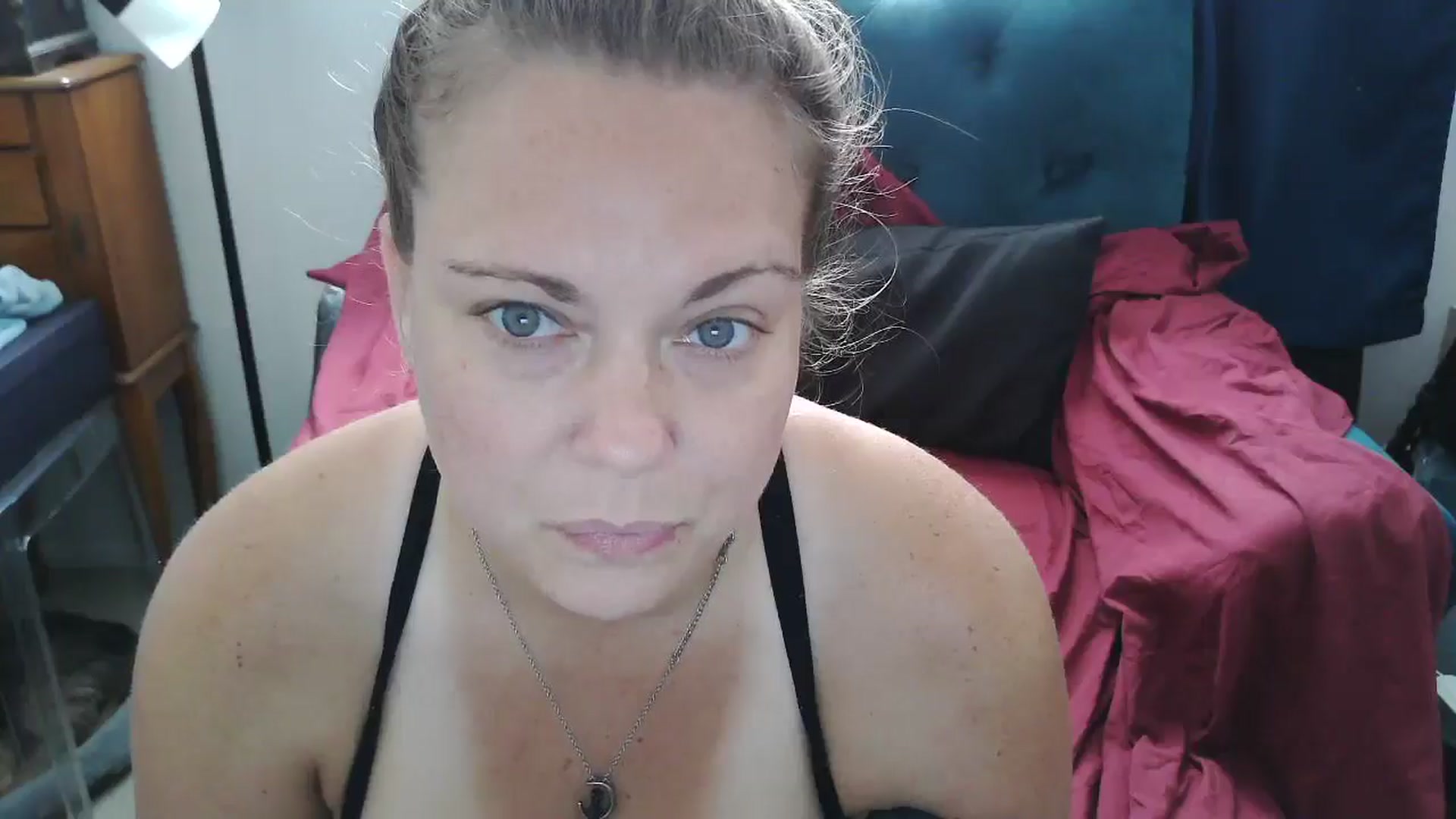Gallery image thumbnail from Kylie_McFly's myfreecams stream on, 05/01/2025, 17:48 image 4 of 20