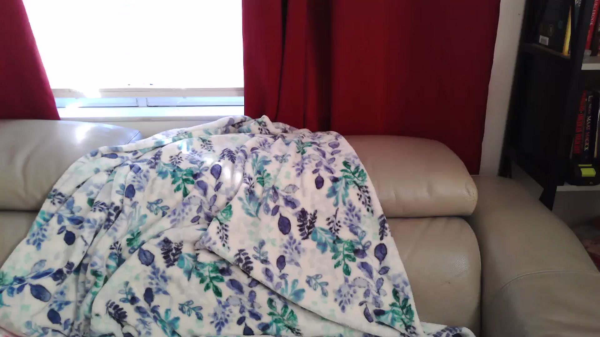 Gallery image thumbnail from Kylie_McFly's myfreecams stream on, 12/20/2025, 14:35 image 16 of 20