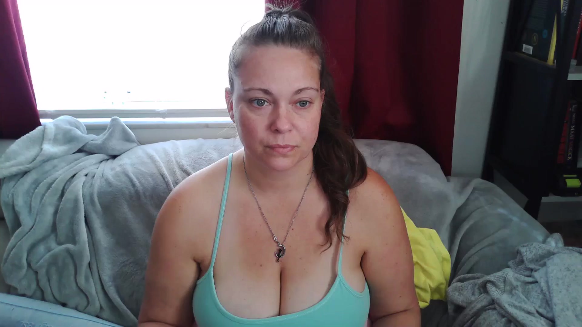 Gallery image thumbnail from Kylie_McFly's myfreecams stream on, 01/02/2026, 16:55 image 10 of 20