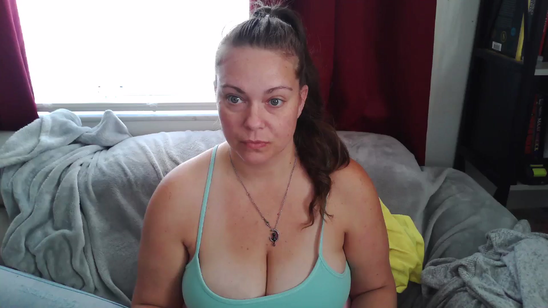 Gallery image thumbnail from Kylie_McFly's myfreecams stream on, 01/02/2026, 16:55 image 12 of 20