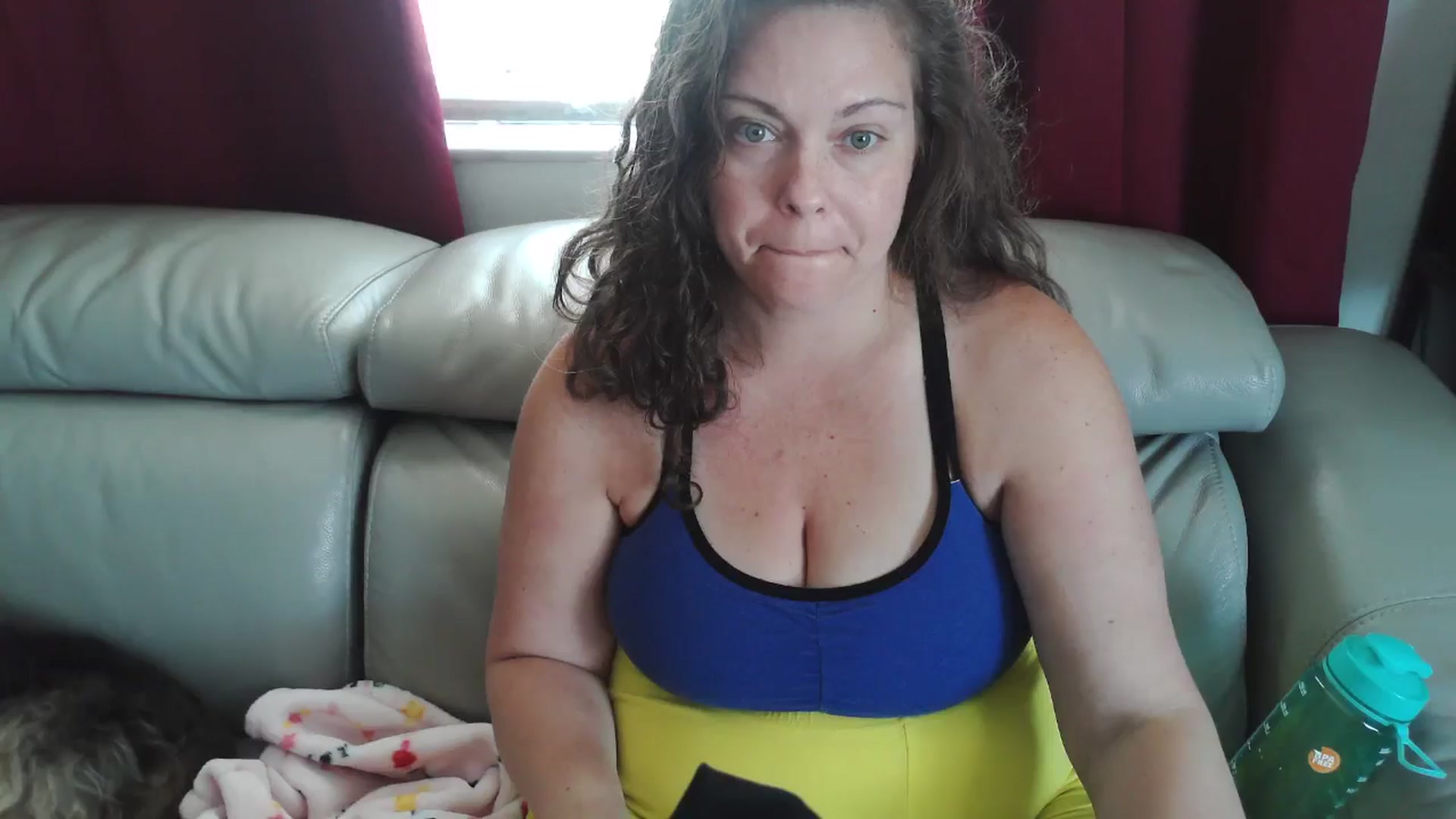 Gallery image thumbnail from Kylie_McFly's myfreecams stream on, 04/12/2026, 18:04 image 18 of 20