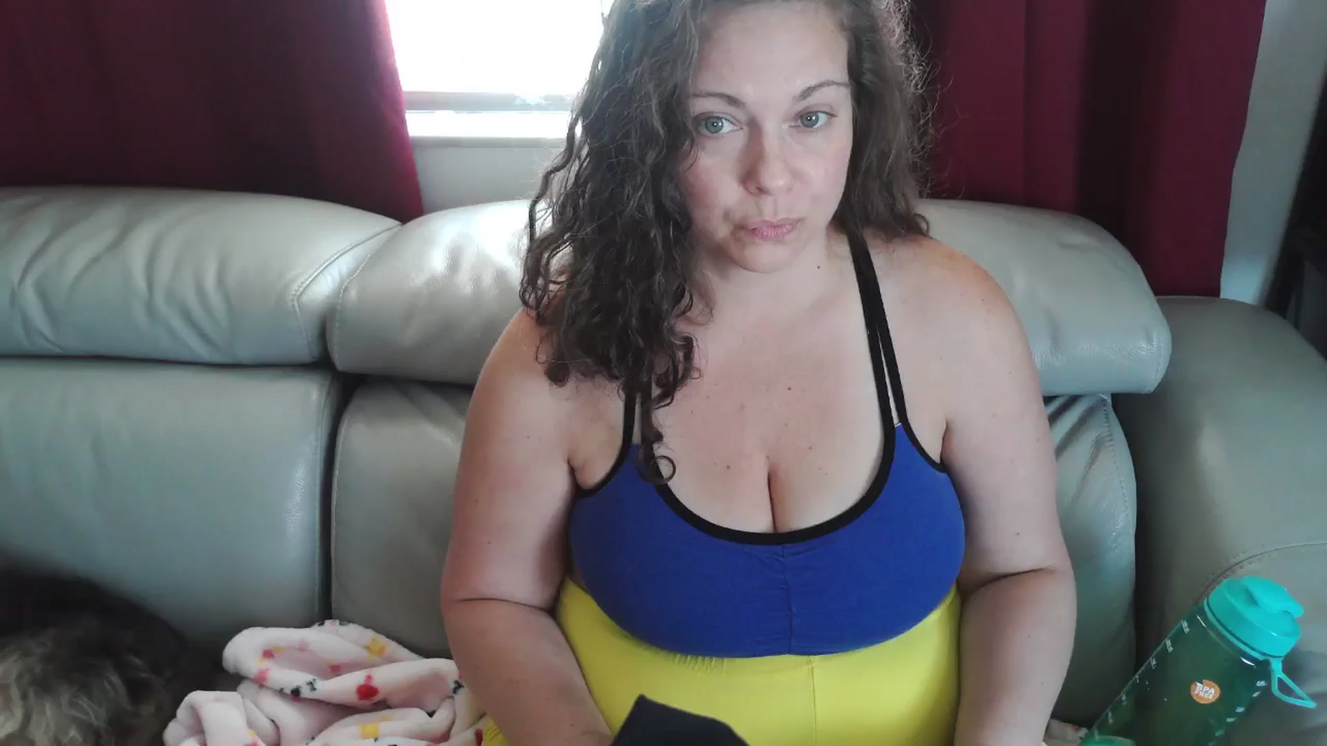 Gallery image thumbnail from Kylie_McFly's myfreecams stream on, 04/12/2026, 18:04 image 15 of 20