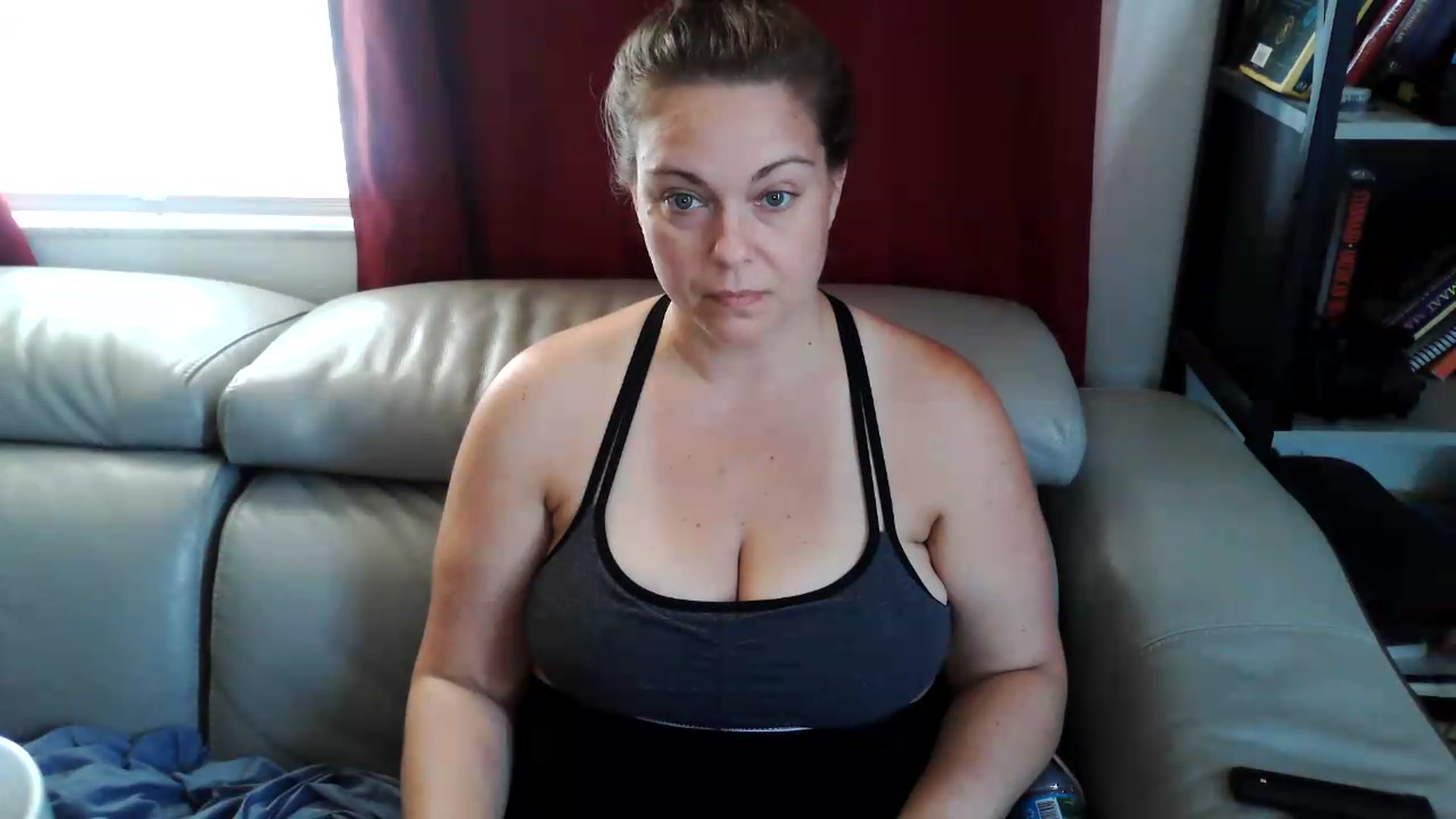 Gallery image thumbnail from Kylie_McFly's myfreecams stream on, 06/29/2026, 17:38 image 16 of 20