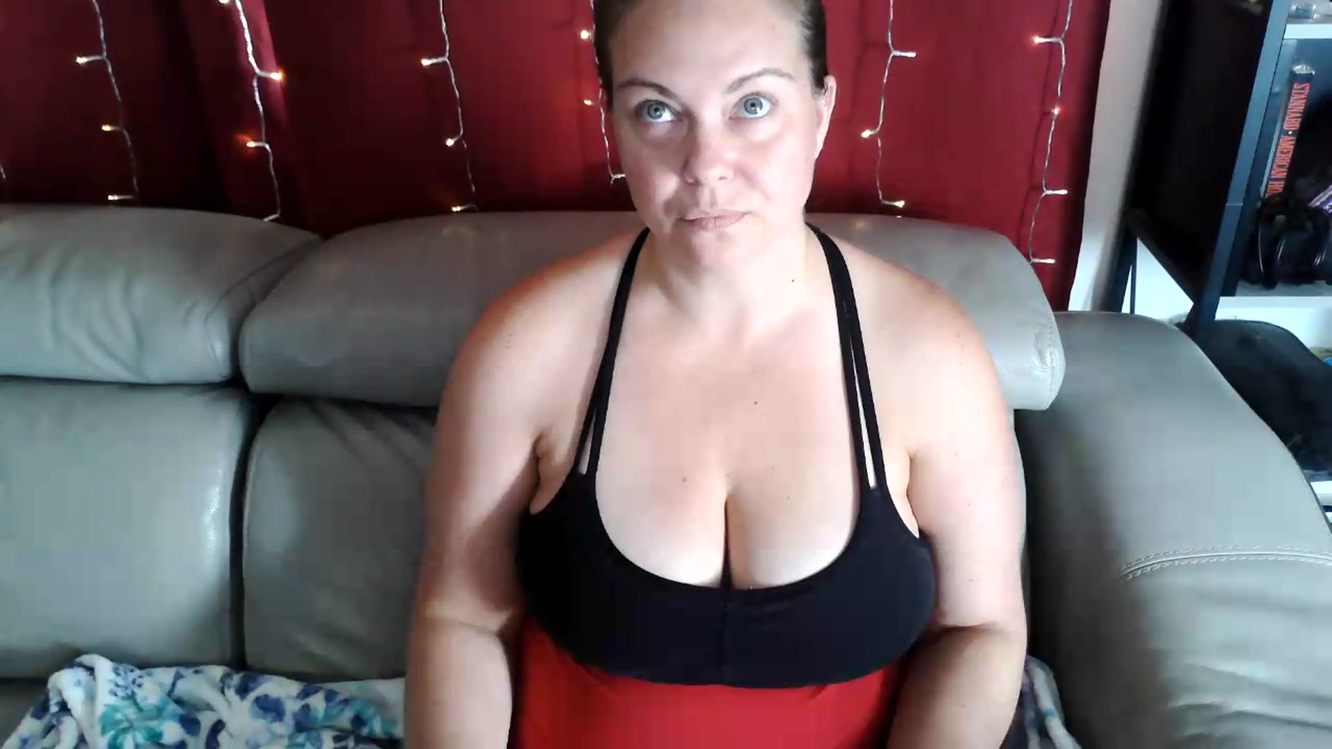 Gallery image thumbnail from Kylie_McFly's myfreecams stream on, 07/20/2026, 16:14 image 13 of 20
