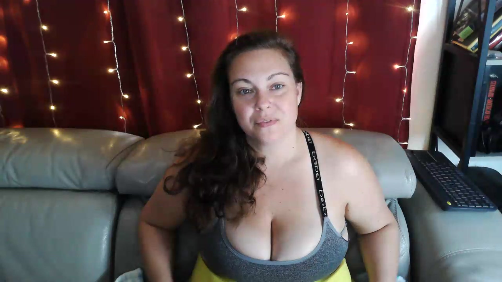 Gallery image thumbnail from Kylie_McFly's myfreecams stream on, 07/21/2026, 17:11 image 3 of 20