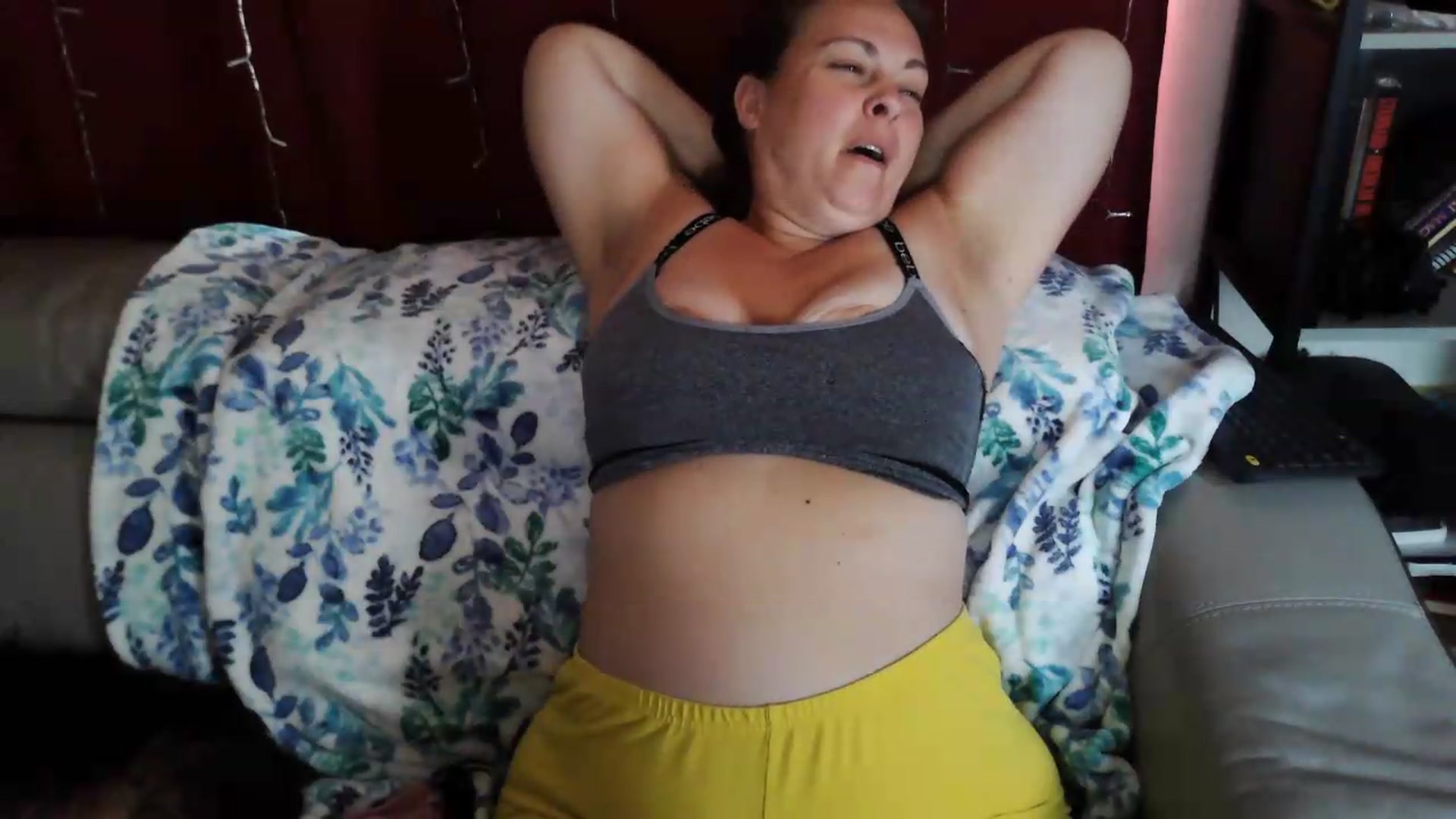 Gallery image thumbnail from Kylie_McFly's myfreecams stream on, 07/21/2026, 18:29 image 7 of 20