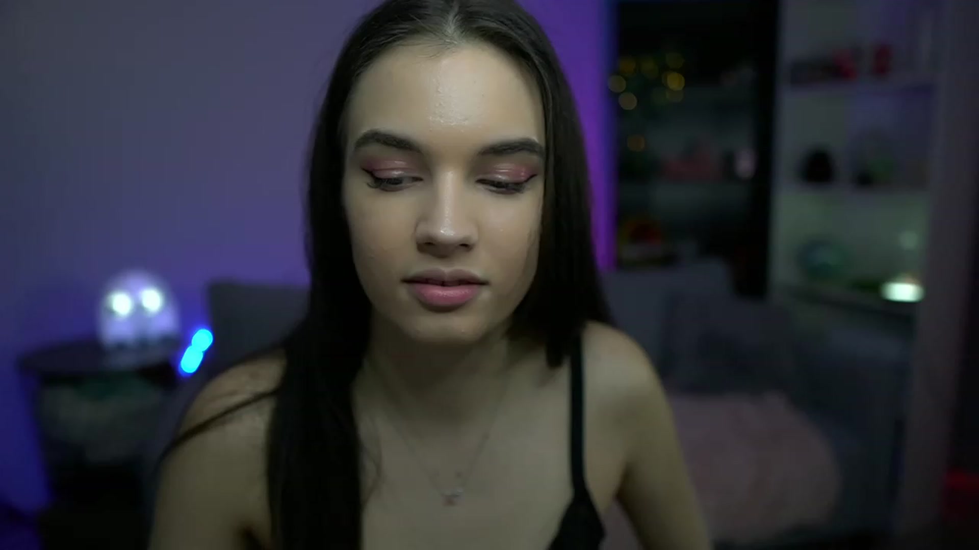 Gallery image thumbnail from Kylie_Quinn's myfreecams stream on, 11/15/2022, 15:57 image 10 of 20