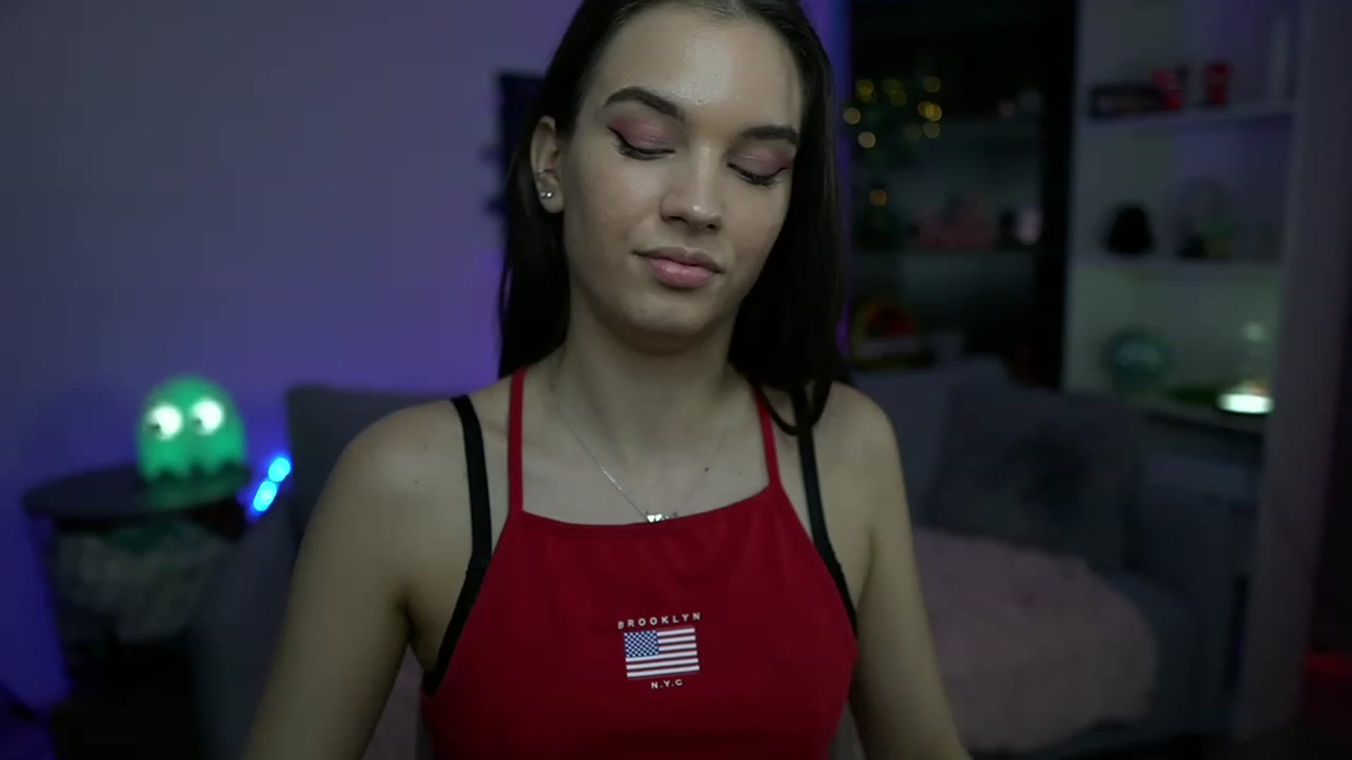 Gallery image thumbnail from Kylie_Quinn's myfreecams stream on, 11/15/2022, 16:38 image 17 of 20