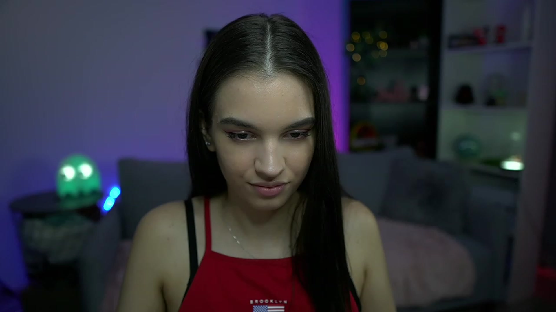 Gallery image thumbnail from Kylie_Quinn's myfreecams stream on, 11/15/2022, 17:41 image 9 of 20