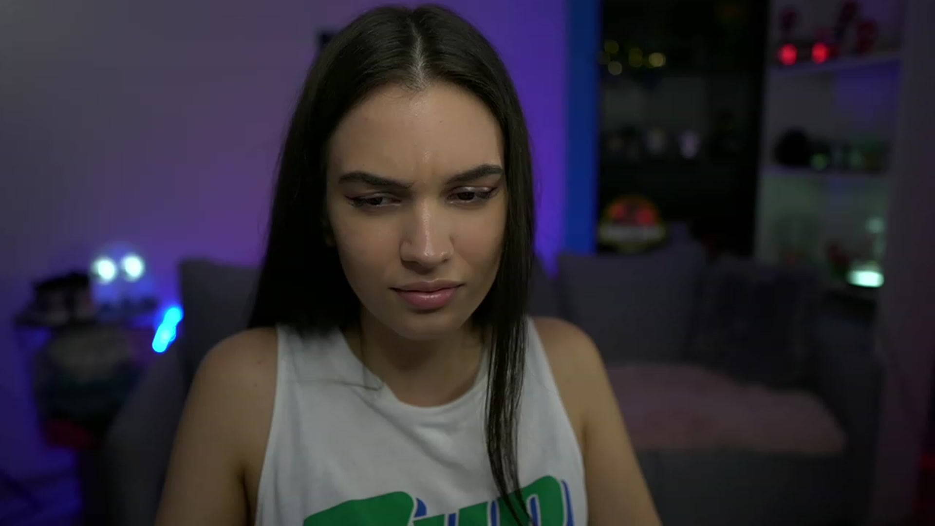 Gallery image thumbnail from Kylie_Quinn's myfreecams stream on, 11/19/2022, 24:02 image 13 of 20