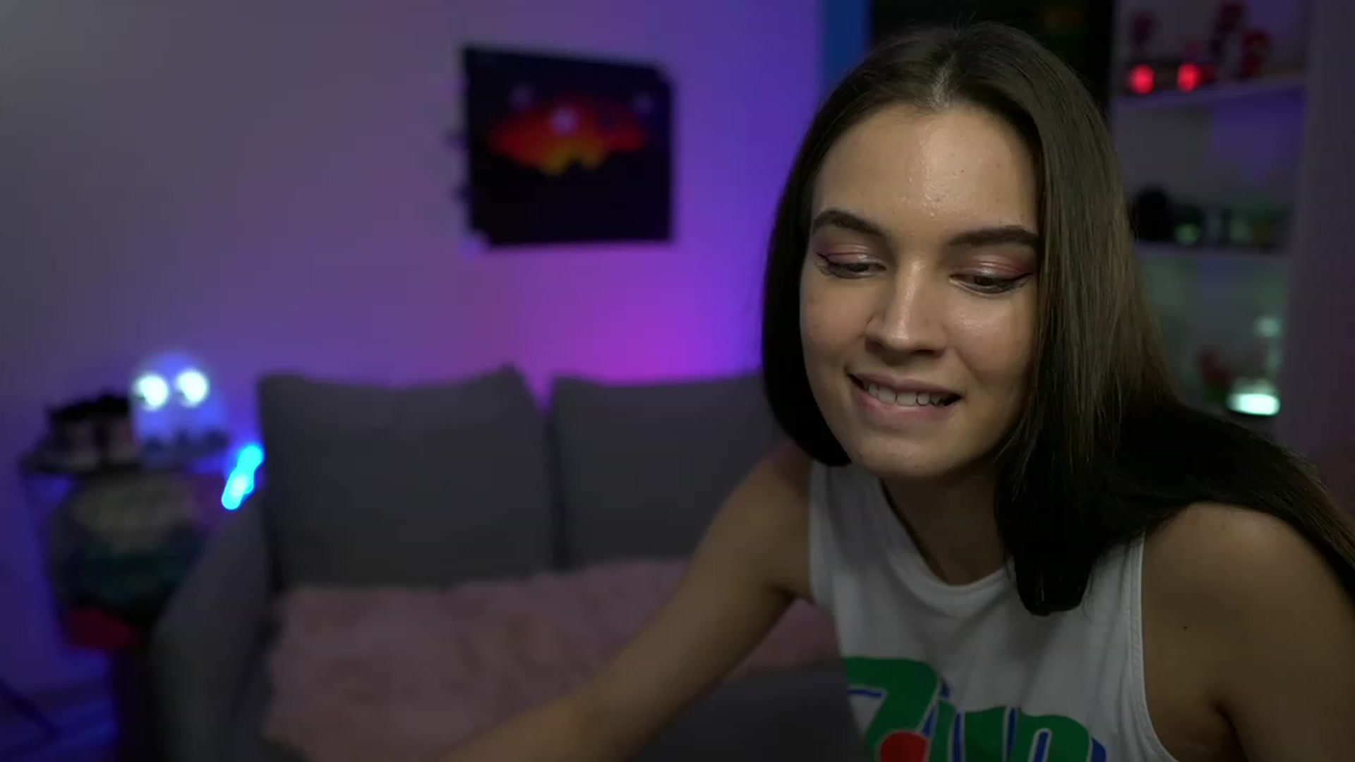 Gallery image thumbnail from Kylie_Quinn's myfreecams stream on, 11/19/2022, 24:24 image 1 of 20