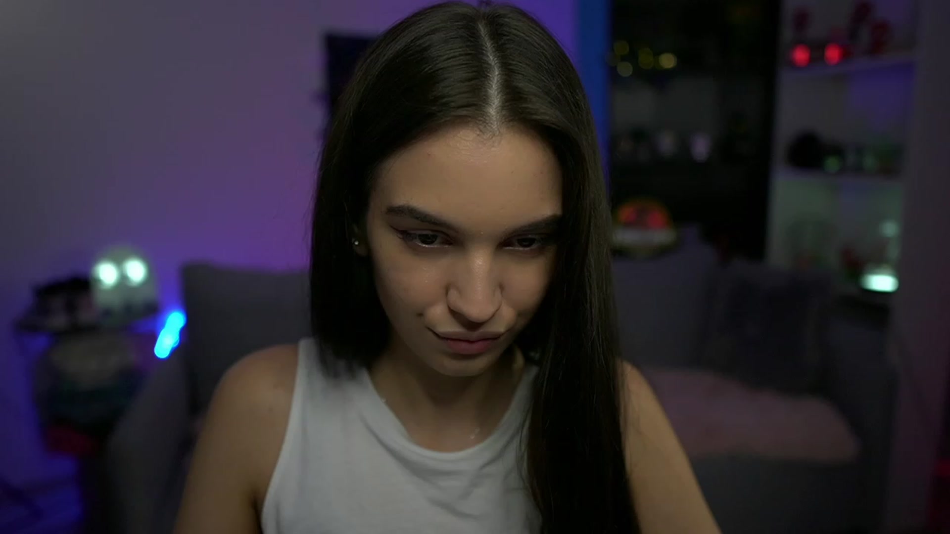 Gallery image thumbnail from Kylie_Quinn's myfreecams stream on, 11/19/2022, 24:24 image 9 of 20