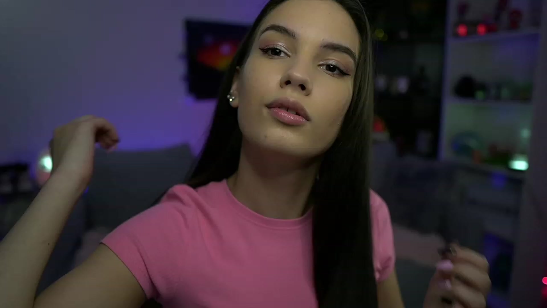 Gallery image thumbnail from Kylie_Quinn's myfreecams stream on, 11/20/2022, 22:02 image 4 of 20