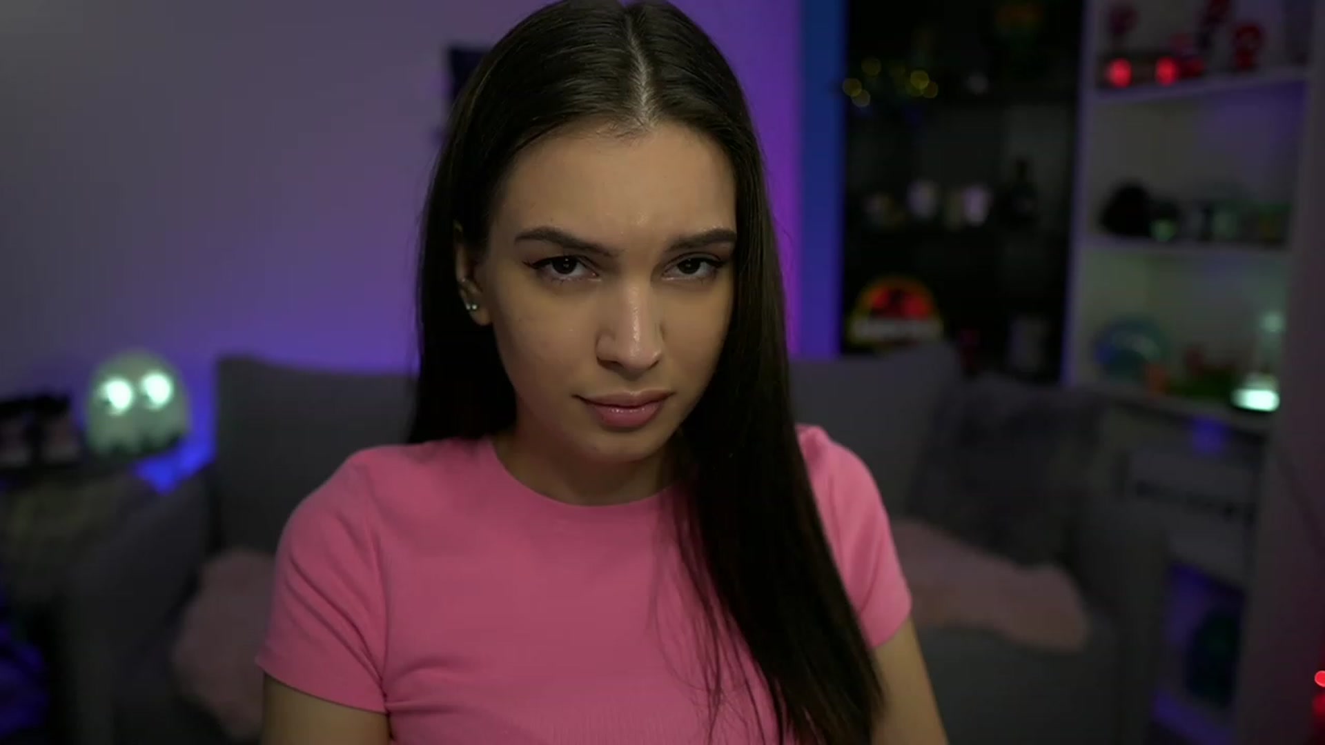Gallery image thumbnail from Kylie_Quinn's myfreecams stream on, 11/20/2022, 22:02 image 8 of 20