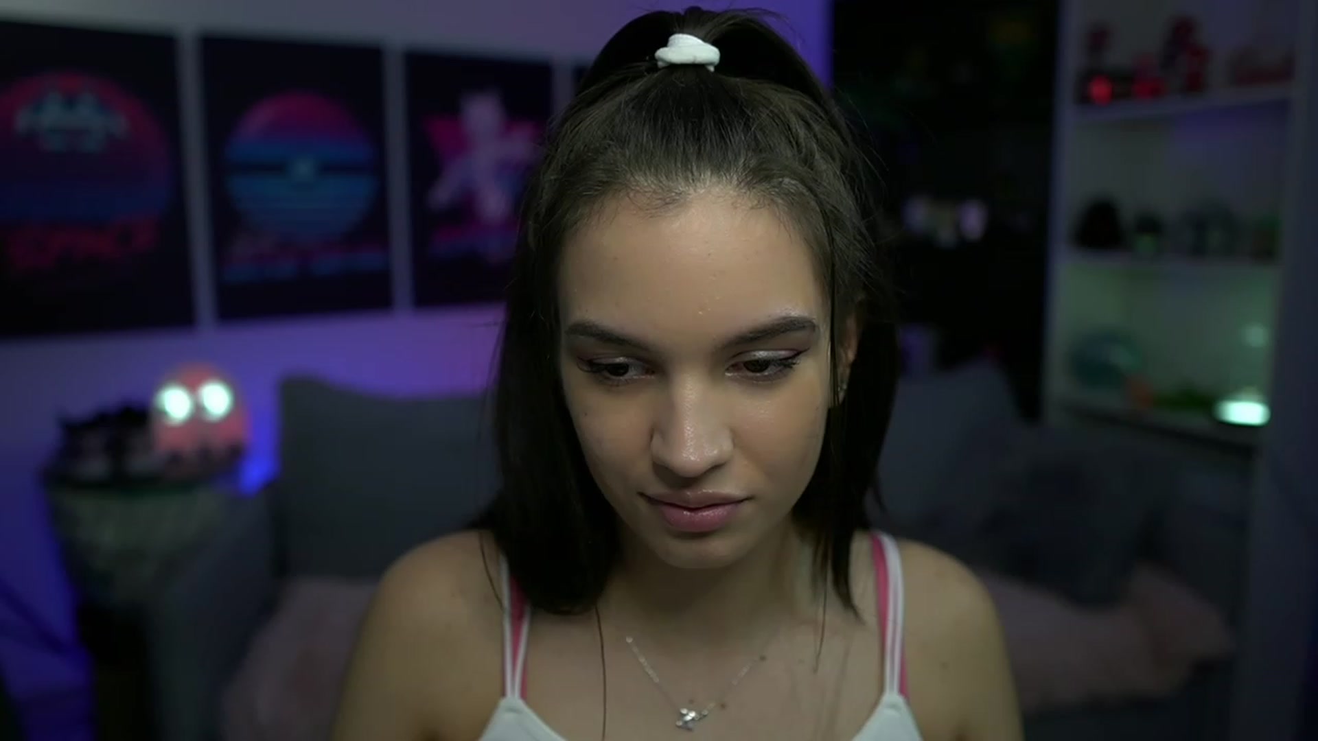 Gallery image thumbnail from Kylie_Quinn's myfreecams stream on, 11/22/2022, 22:22 image 13 of 20
