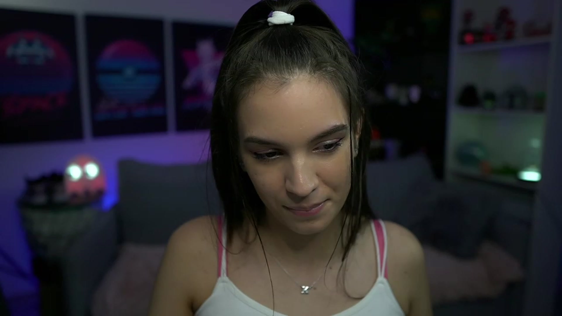 Gallery image thumbnail from Kylie_Quinn's myfreecams stream on, 11/23/2022, 24:15 image 8 of 20