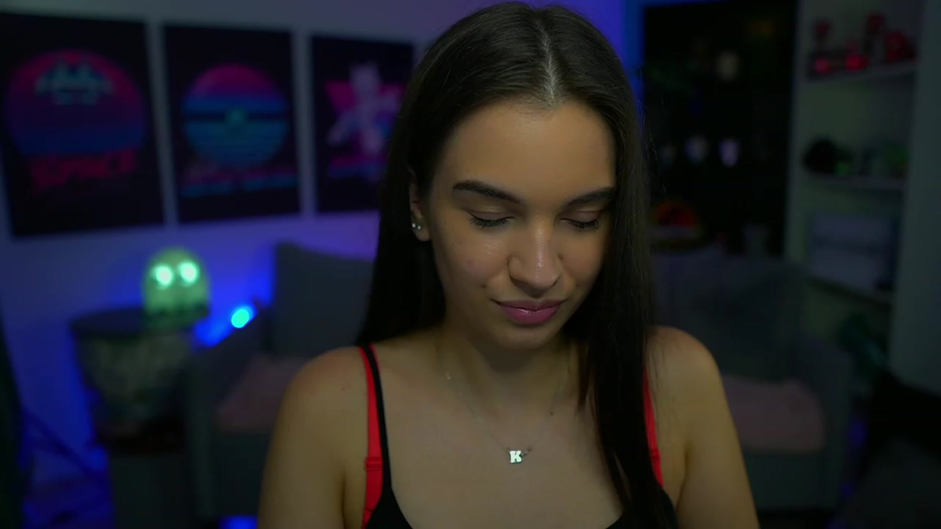 Gallery image thumbnail from Kylie_Quinn's myfreecams stream on, 11/23/2022, 20:59 image 18 of 20