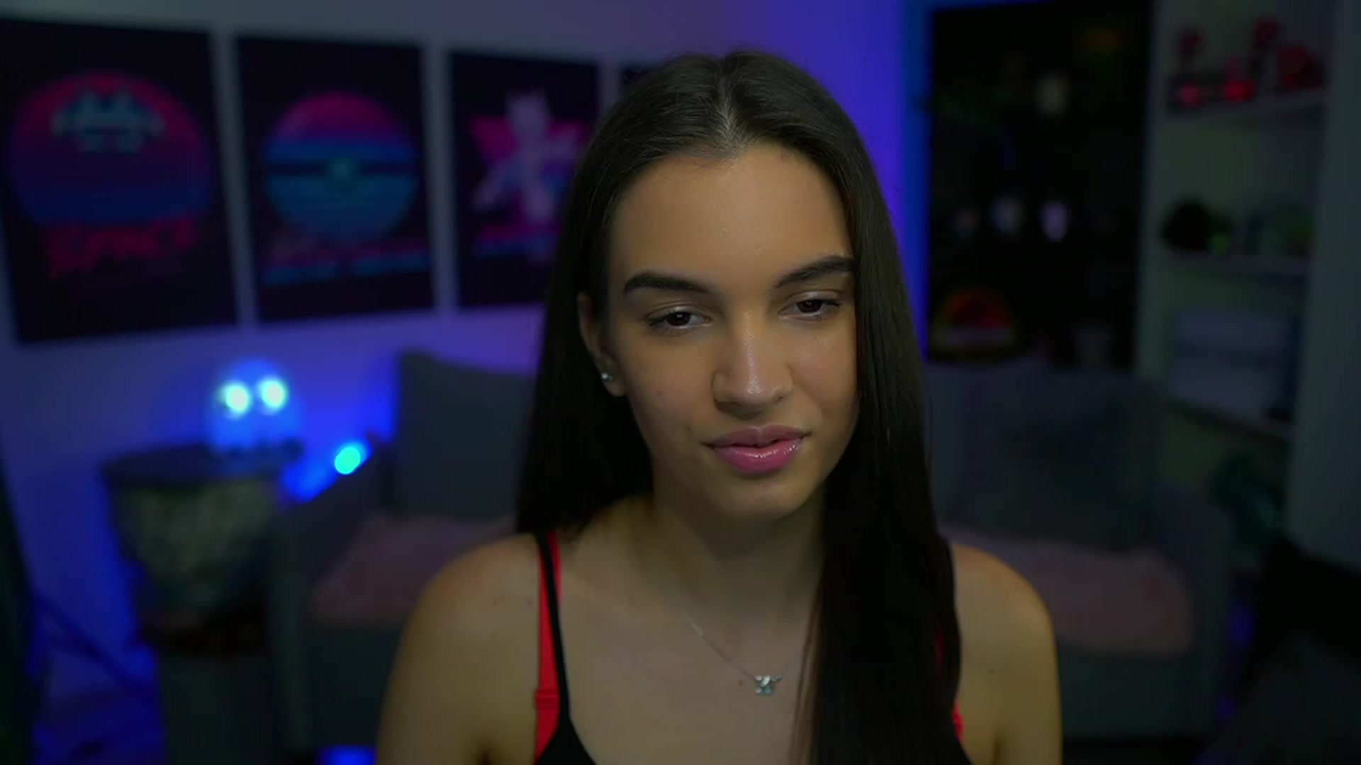 Gallery image thumbnail from Kylie_Quinn's myfreecams stream on, 11/23/2022, 21:30 image 3 of 20