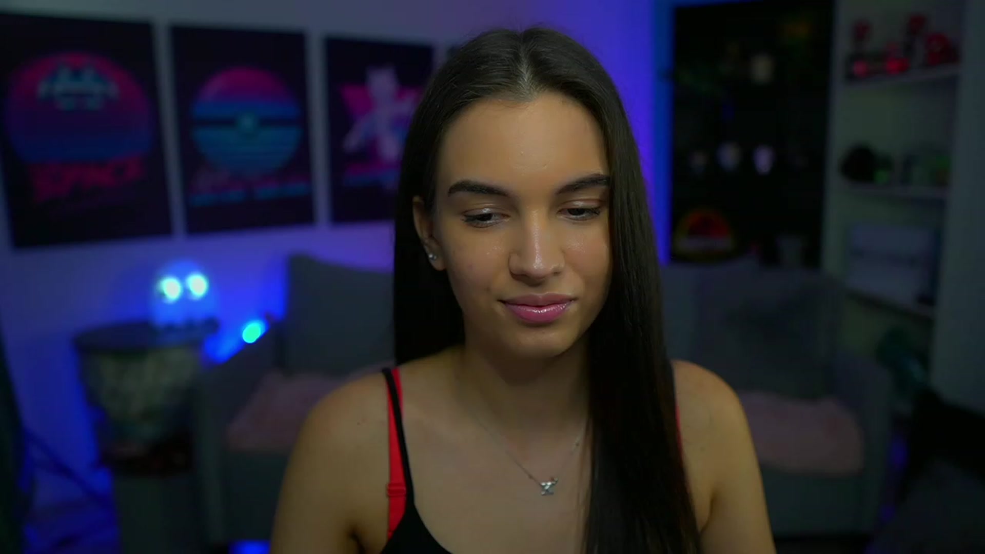 Gallery image thumbnail from Kylie_Quinn's myfreecams stream on, 11/23/2022, 21:30 image 18 of 20