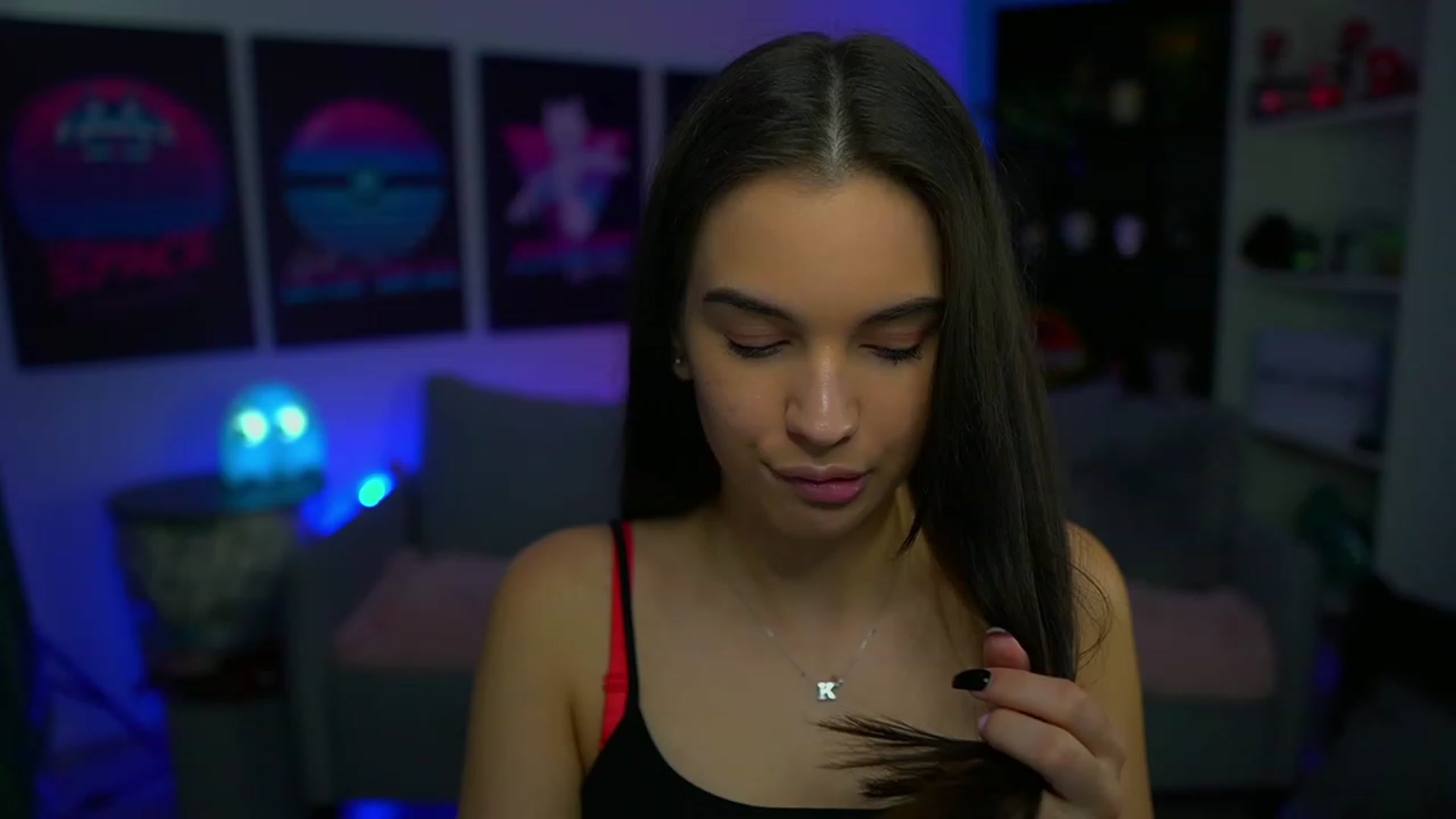 Gallery image thumbnail from Kylie_Quinn's myfreecams stream on, 11/23/2022, 21:30 image 19 of 20