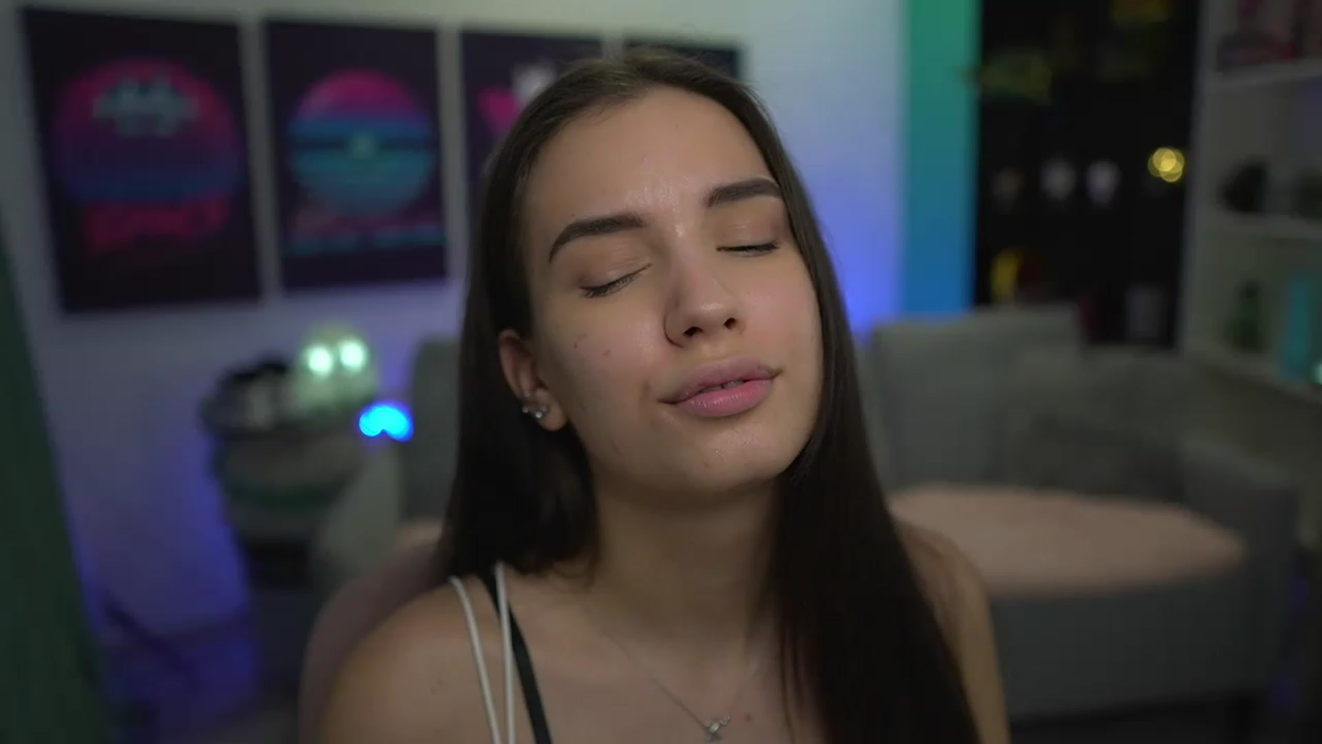 Gallery image thumbnail from Kylie_Quinn's myfreecams stream on, 11/28/2022, 20:42 image 11 of 20