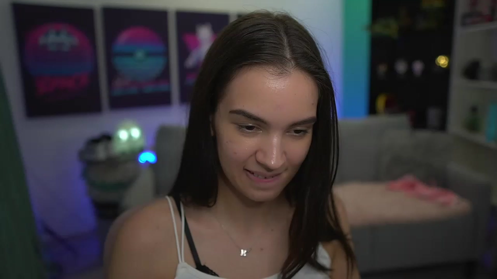 Gallery image thumbnail from Kylie_Quinn's myfreecams stream on, 11/28/2022, 23:24 image 17 of 20