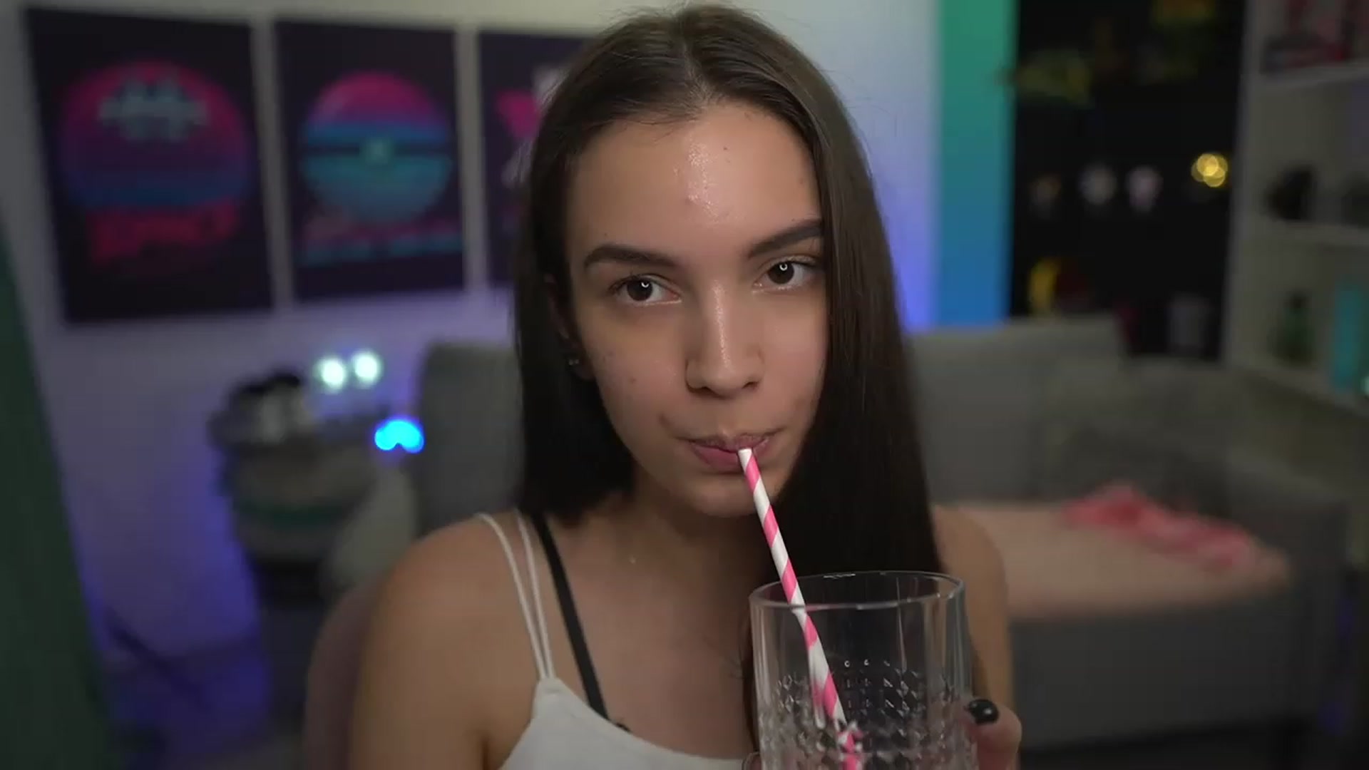 Gallery image thumbnail from Kylie_Quinn's myfreecams stream on, 11/28/2022, 23:24 image 5 of 20
