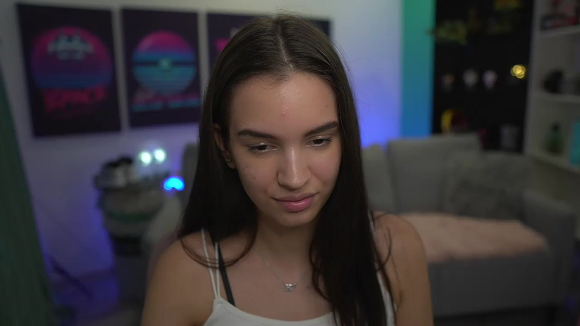 Gallery image thumbnail from Kylie_Quinn's myfreecams stream on, 11/29/2022, 24:13 image 3 of 20