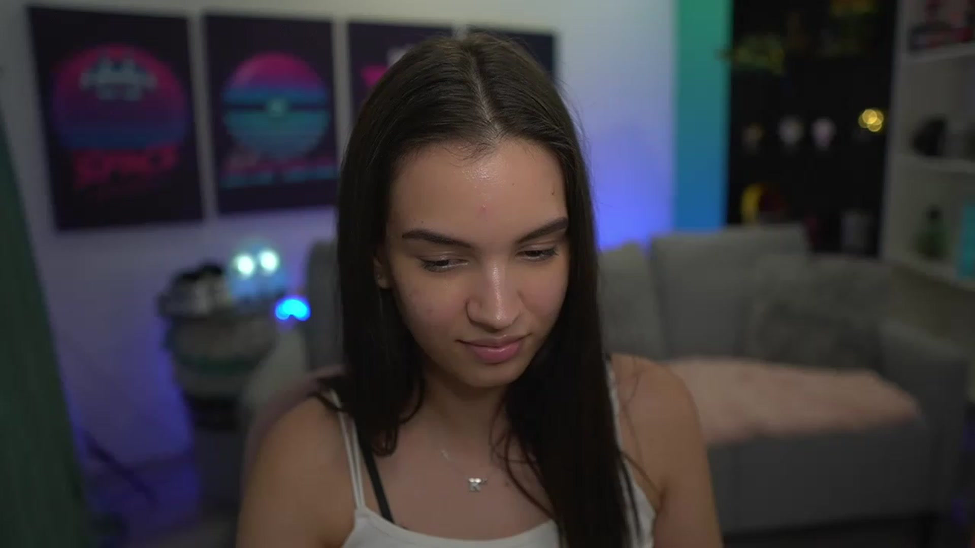 Gallery image thumbnail from Kylie_Quinn's myfreecams stream on, 11/29/2022, 24:13 image 14 of 20