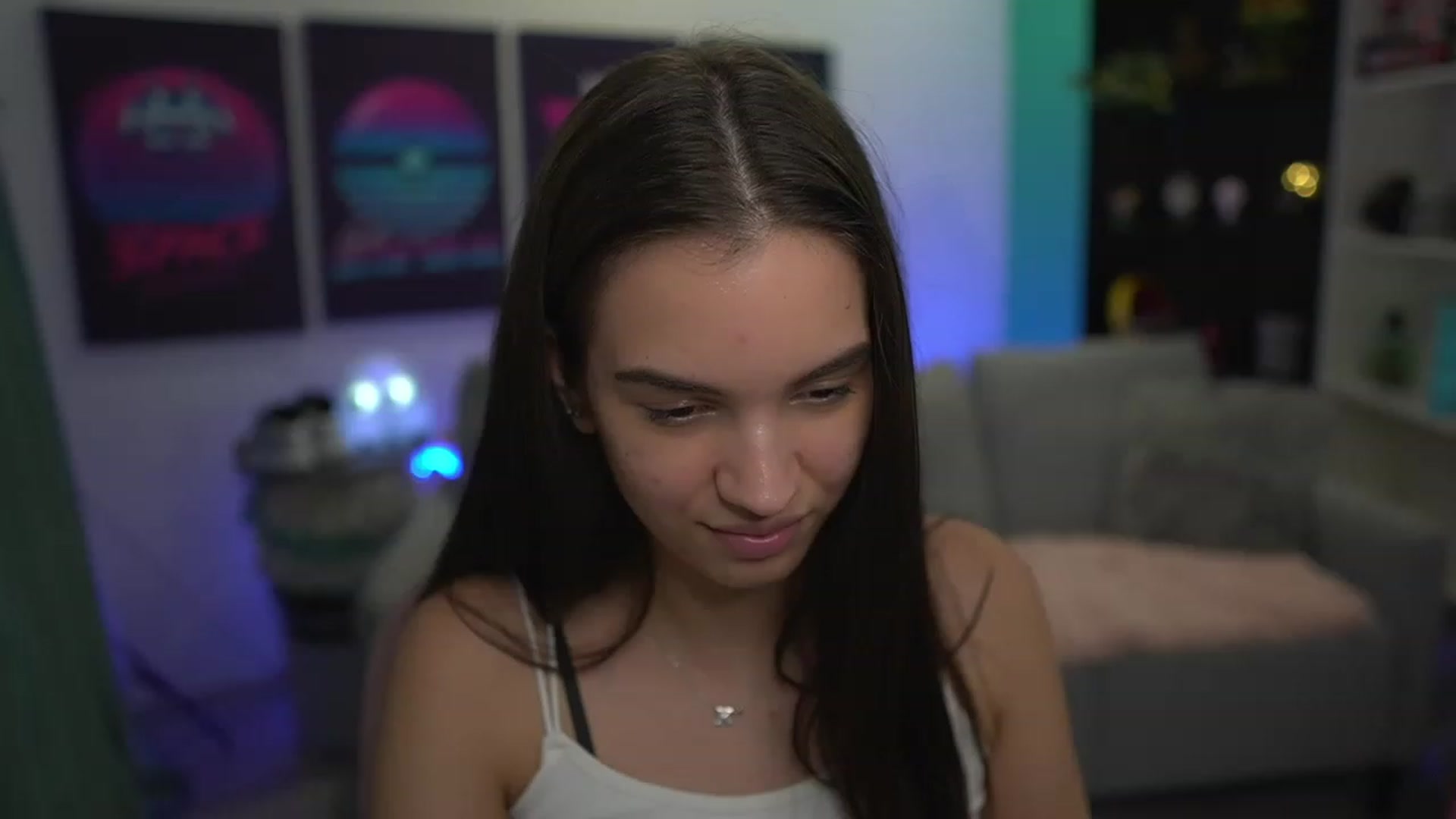 Gallery image thumbnail from Kylie_Quinn's myfreecams stream on, 11/29/2022, 24:13 image 4 of 20