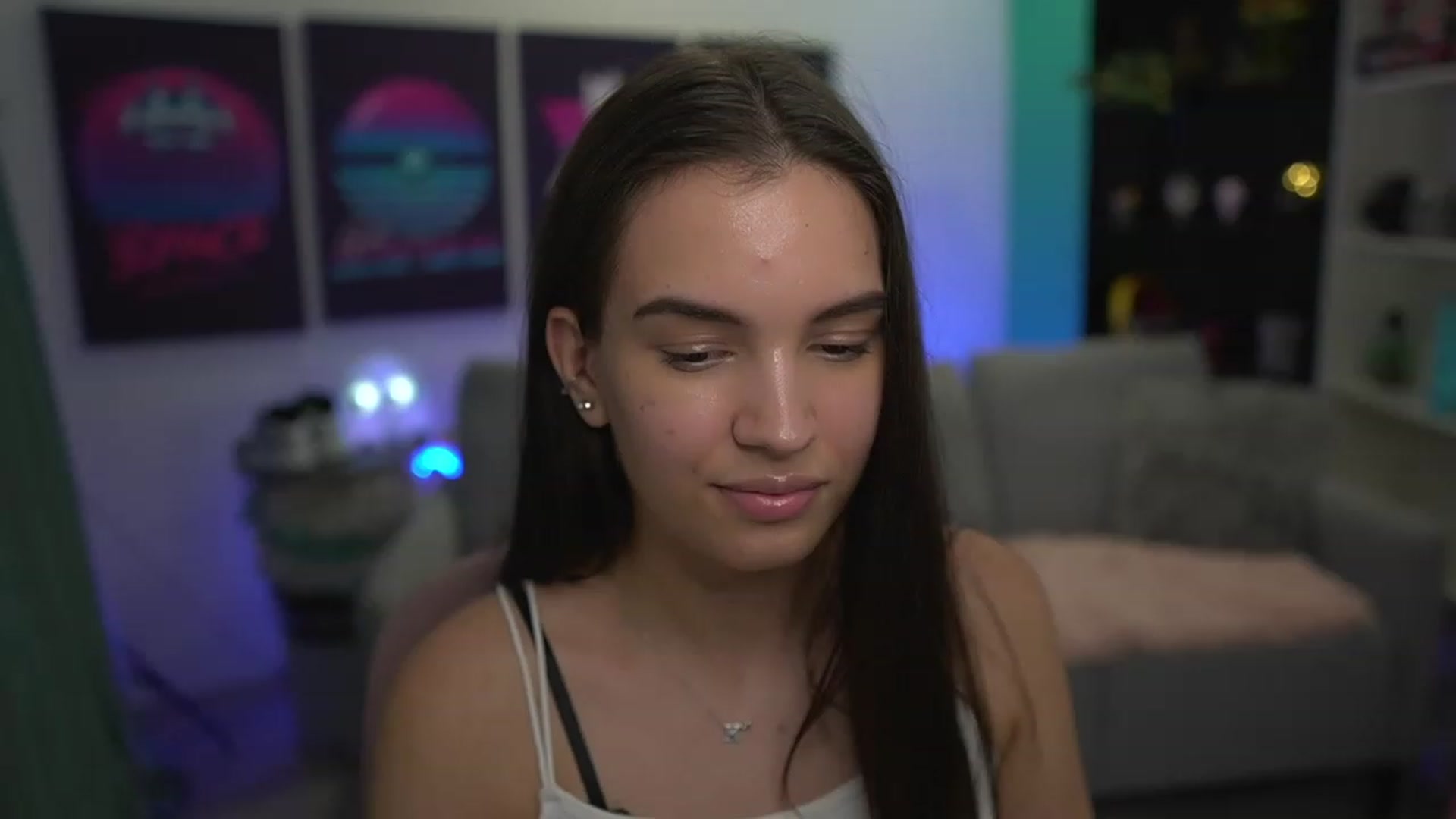 Gallery image thumbnail from Kylie_Quinn's myfreecams stream on, 11/29/2022, 24:13 image 10 of 20