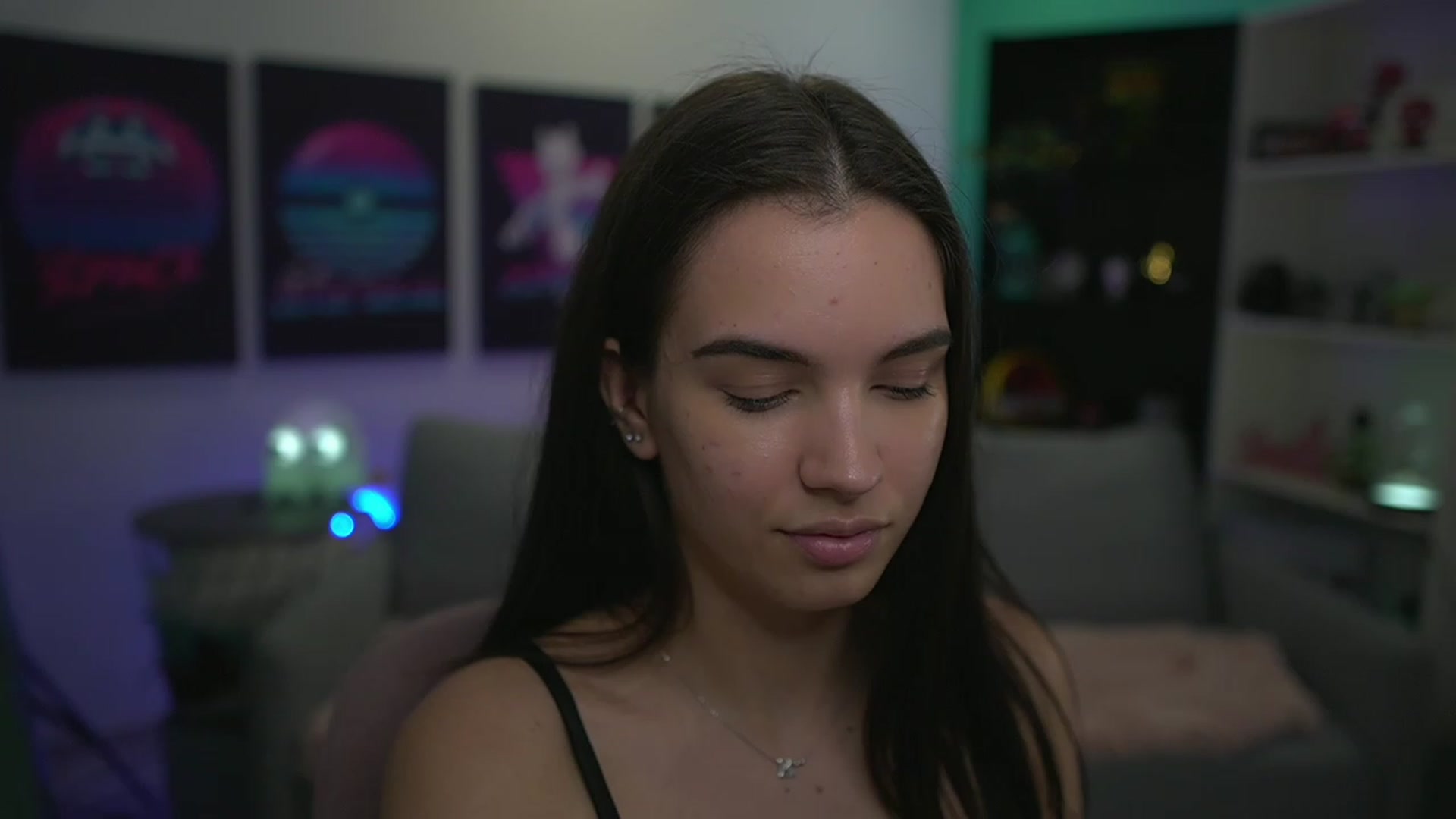 Gallery image thumbnail from Kylie_Quinn's myfreecams stream on, 12/02/2022, 21:01 image 8 of 20