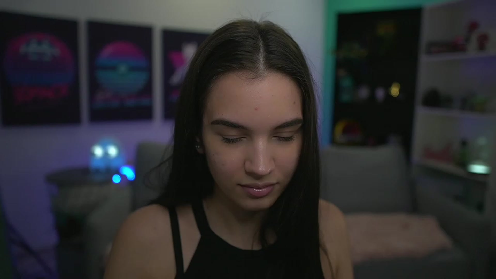 Gallery image thumbnail from Kylie_Quinn's myfreecams stream on, 12/02/2022, 21:01 image 1 of 20