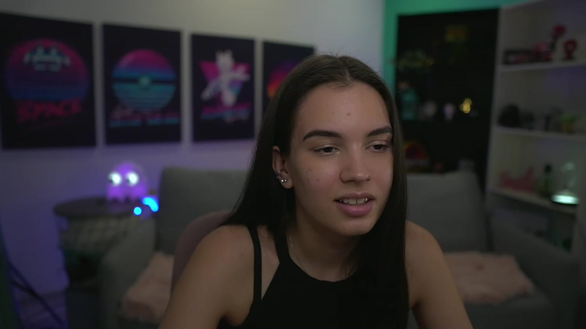 Gallery image thumbnail from Kylie_Quinn's myfreecams stream on, 12/02/2022, 21:01 image 4 of 20