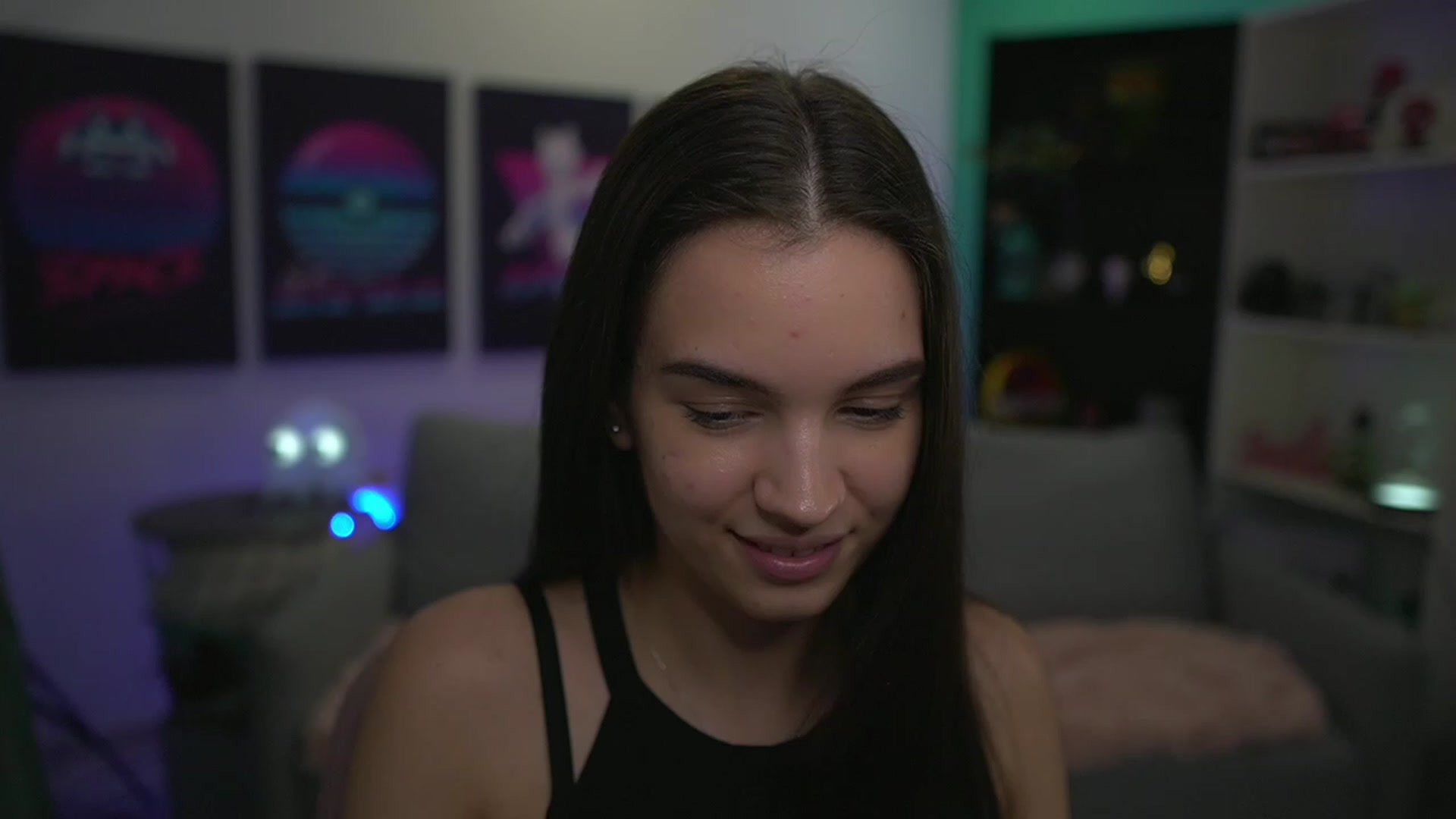 Gallery image thumbnail from Kylie_Quinn's myfreecams stream on, 12/02/2022, 22:14 image 13 of 20