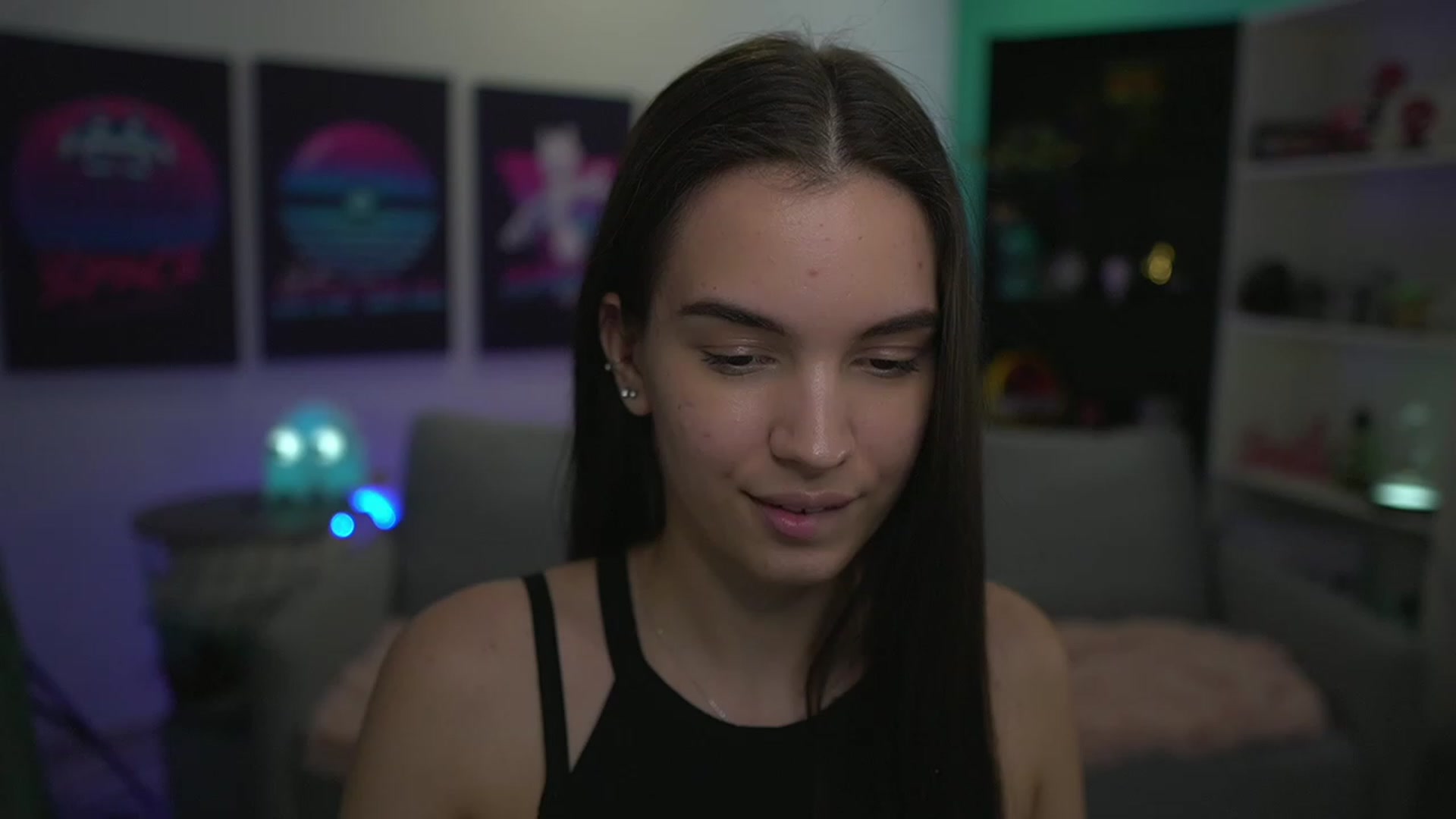 Gallery image thumbnail from Kylie_Quinn's myfreecams stream on, 12/02/2022, 22:14 image 15 of 20