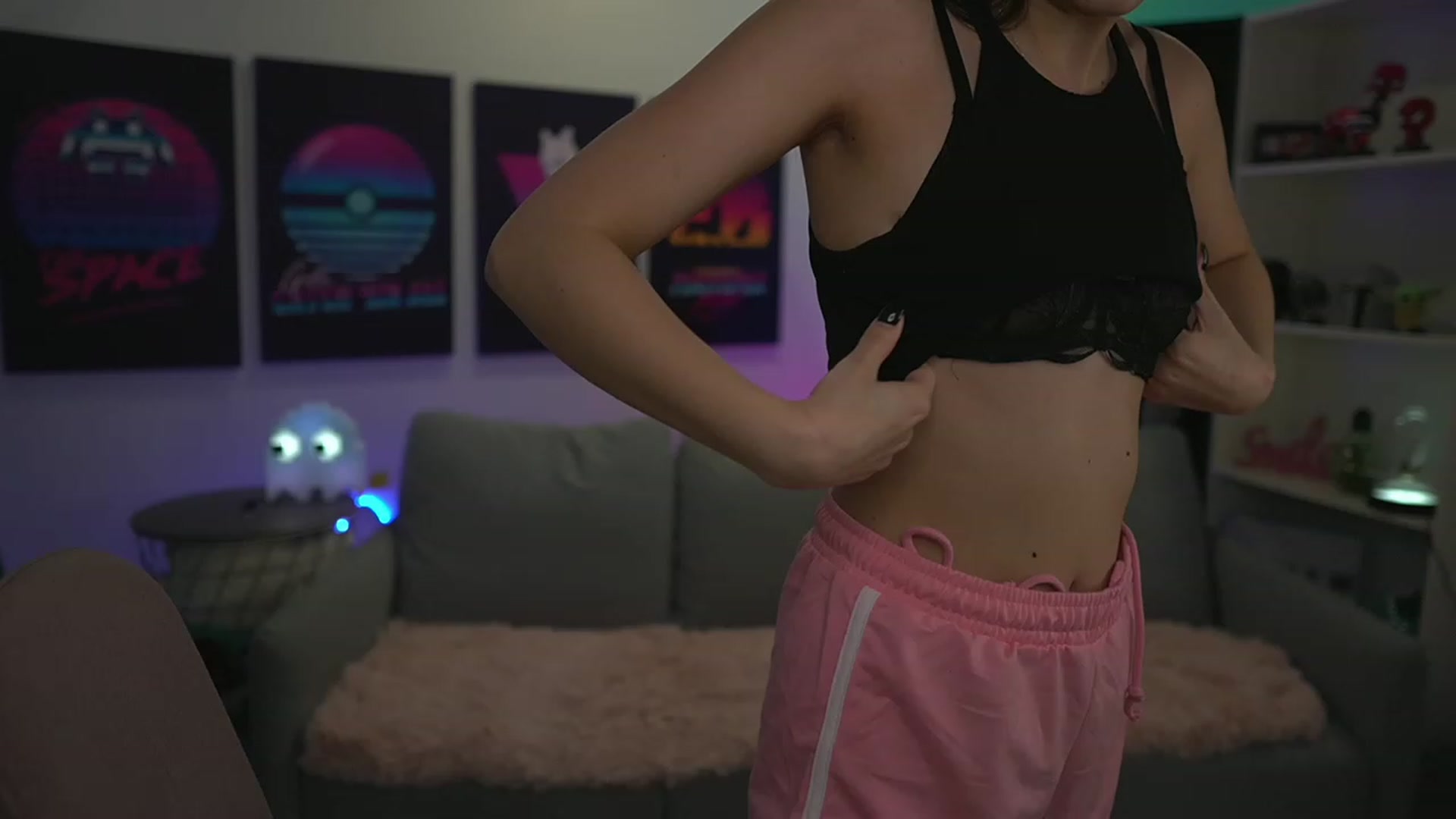 Gallery image thumbnail from Kylie_Quinn's myfreecams stream on, 12/02/2022, 22:14 image 11 of 20