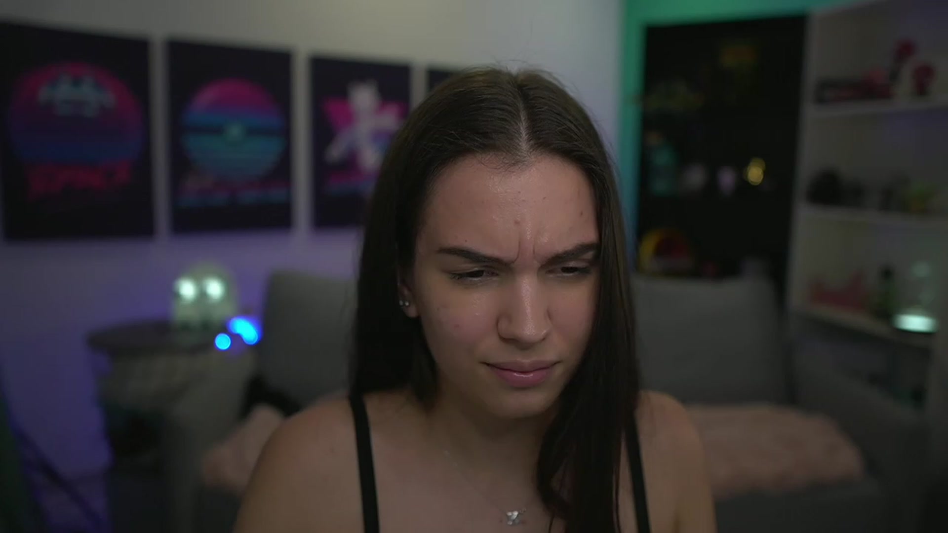 Gallery image thumbnail from Kylie_Quinn's myfreecams stream on, 12/03/2022, 24:23 image 15 of 20