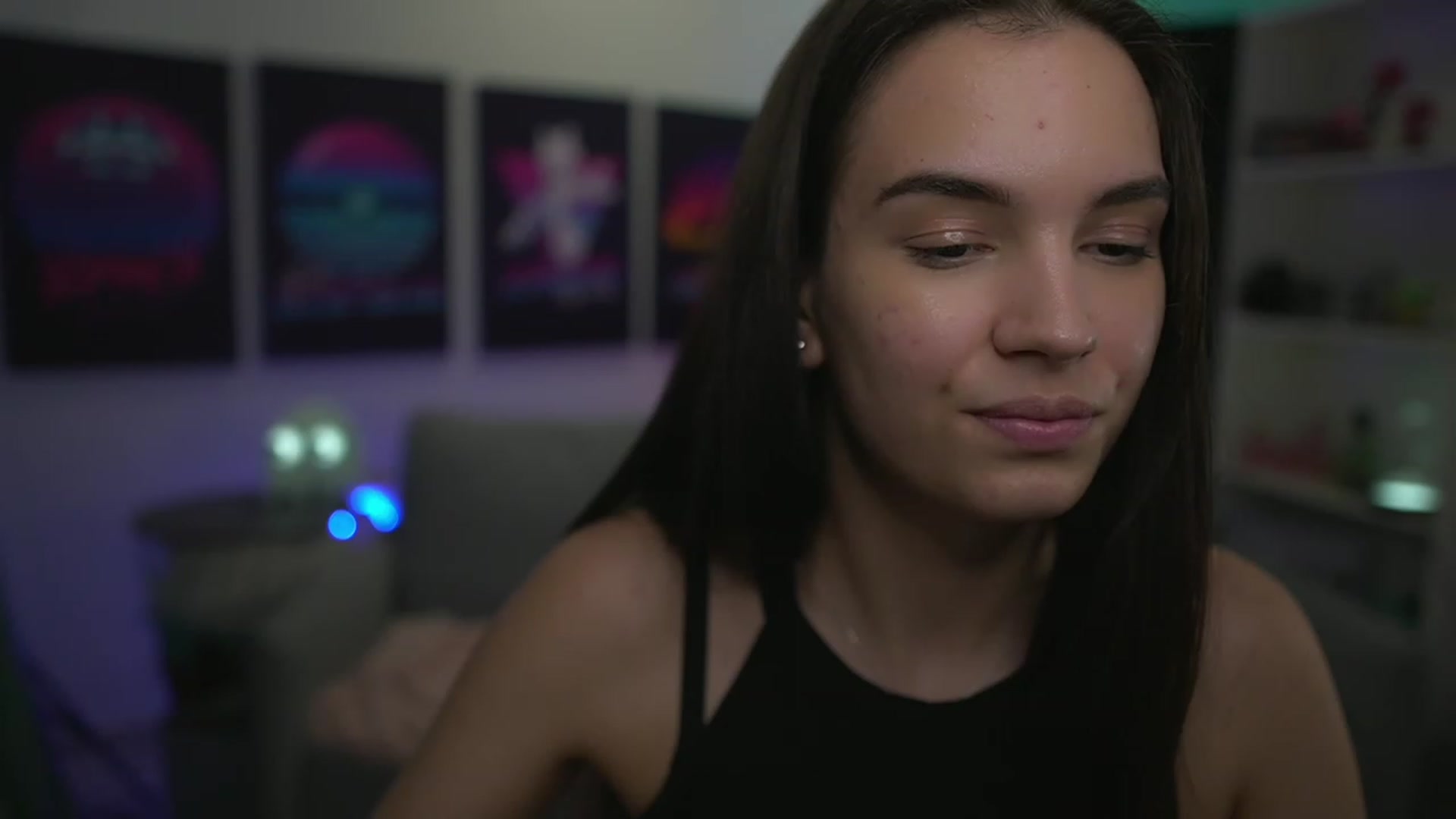 Gallery image thumbnail from Kylie_Quinn's myfreecams stream on, 12/03/2022, 24:23 image 10 of 20