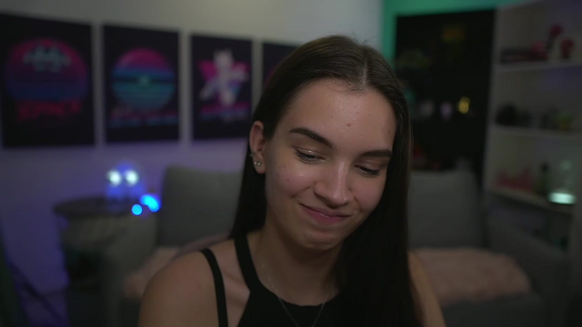 Gallery image thumbnail from Kylie_Quinn's myfreecams stream on, 12/03/2022, 24:54 image 17 of 20