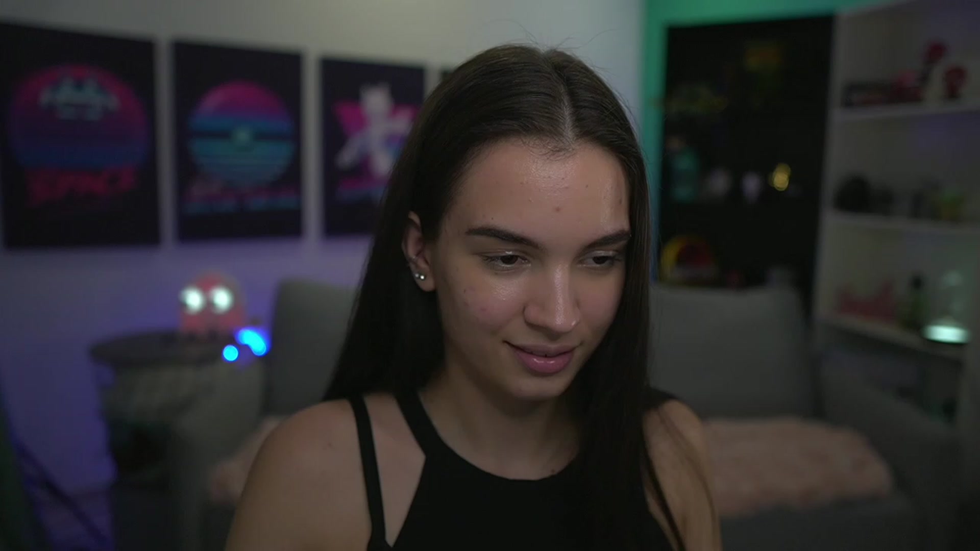 Gallery image thumbnail from Kylie_Quinn's myfreecams stream on, 12/03/2022, 24:54 image 2 of 20