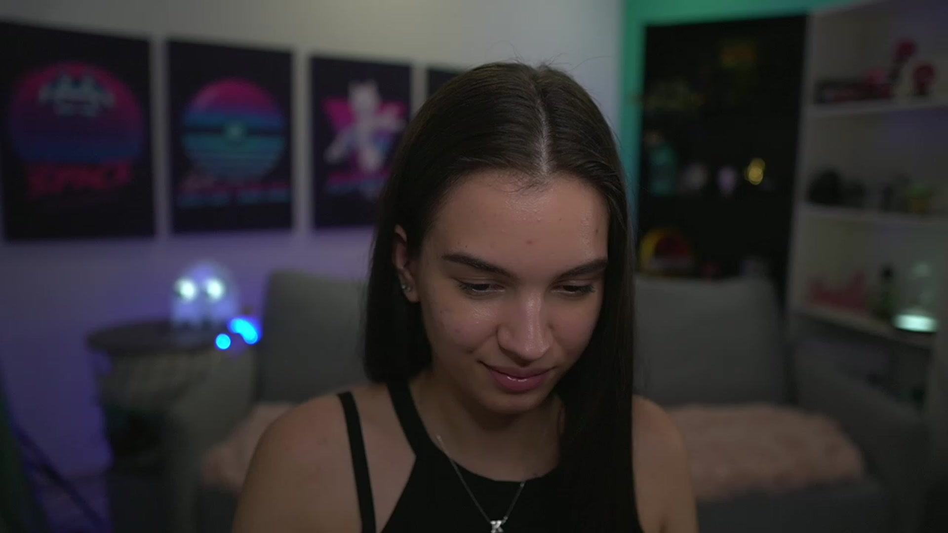 Gallery image thumbnail from Kylie_Quinn's myfreecams stream on, 12/03/2022, 24:54 image 14 of 20