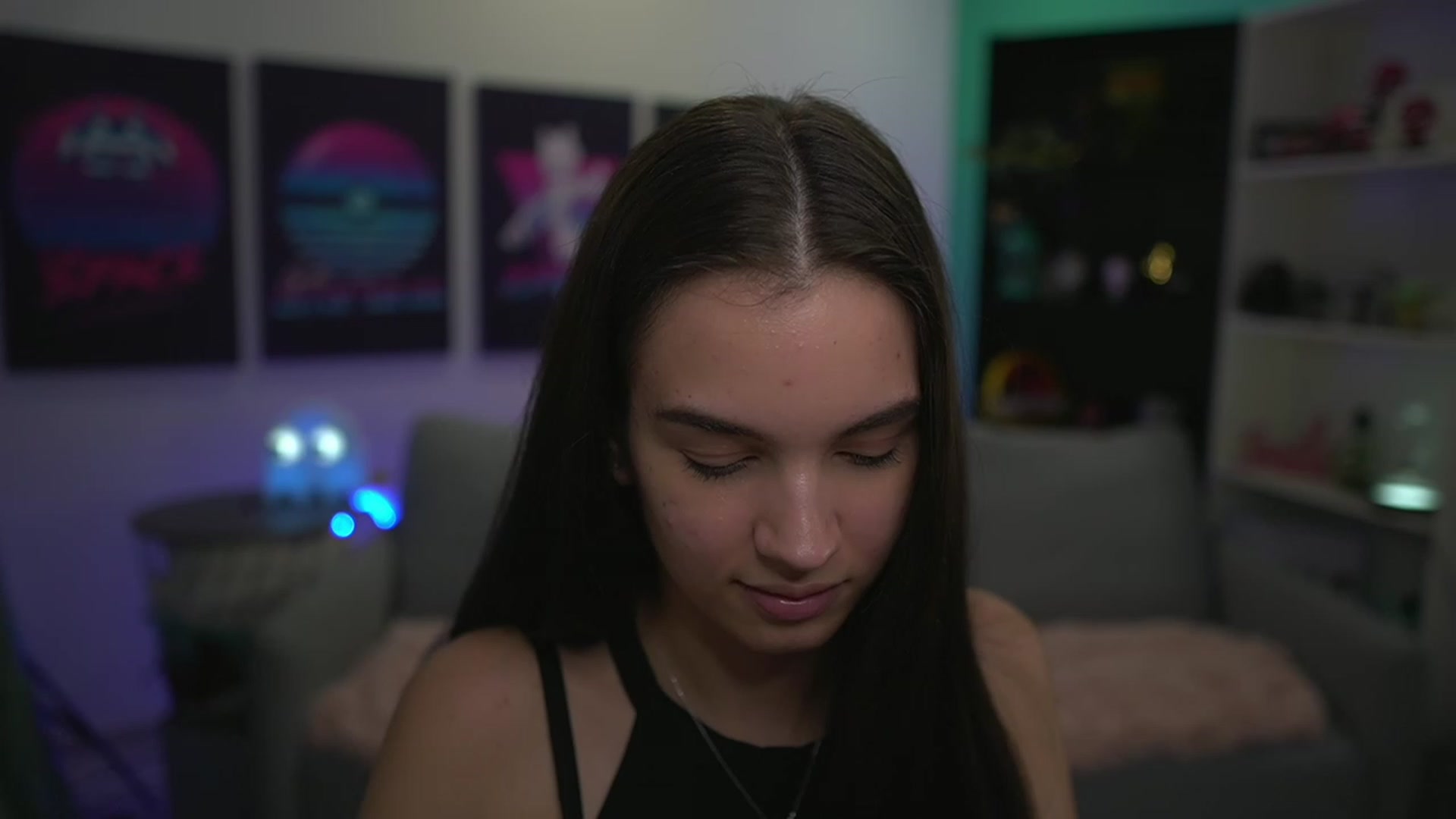 Gallery image thumbnail from Kylie_Quinn's myfreecams stream on, 12/03/2022, 24:54 image 19 of 20