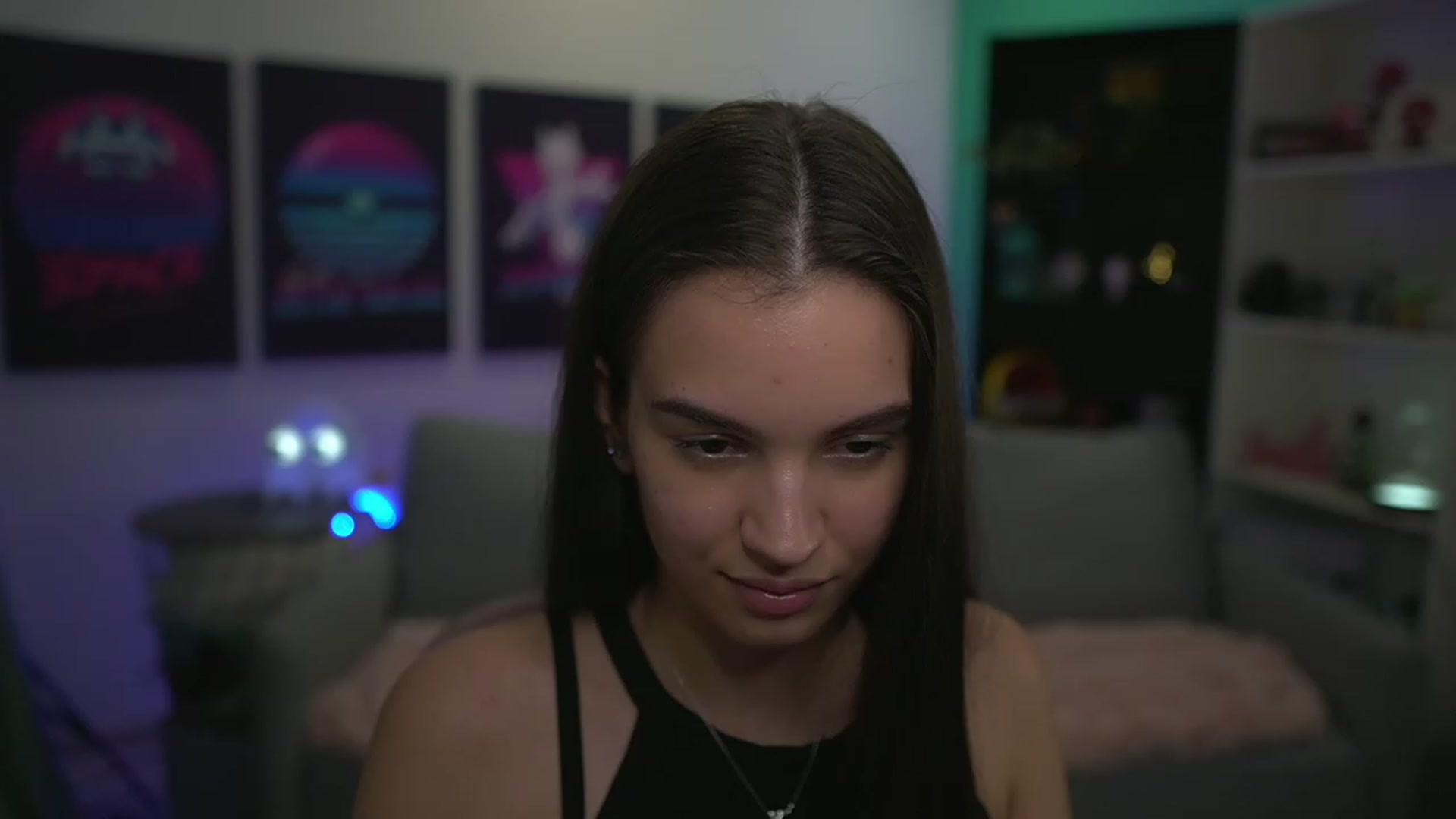 Gallery image thumbnail from Kylie_Quinn's myfreecams stream on, 12/03/2022, 24:54 image 16 of 20