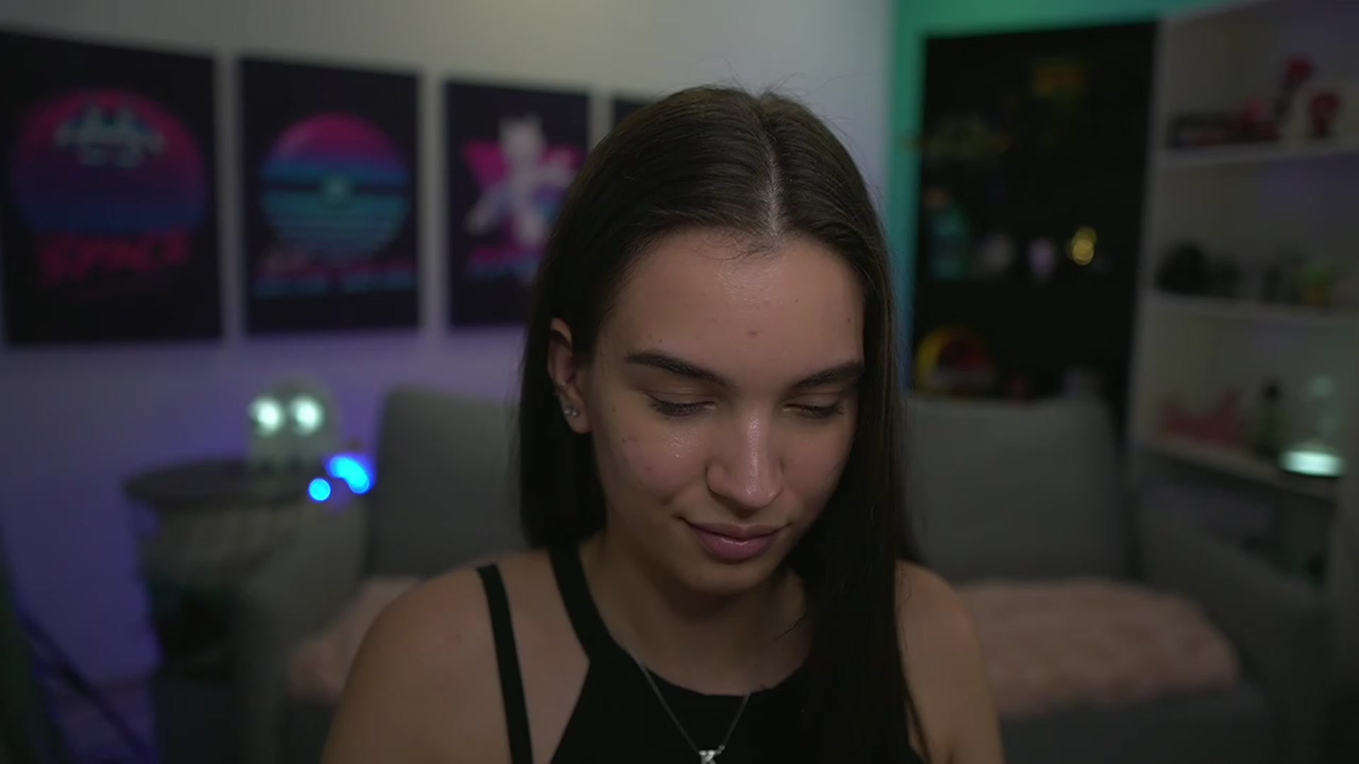Gallery image thumbnail from Kylie_Quinn's myfreecams stream on, 12/03/2022, 24:54 image 13 of 20