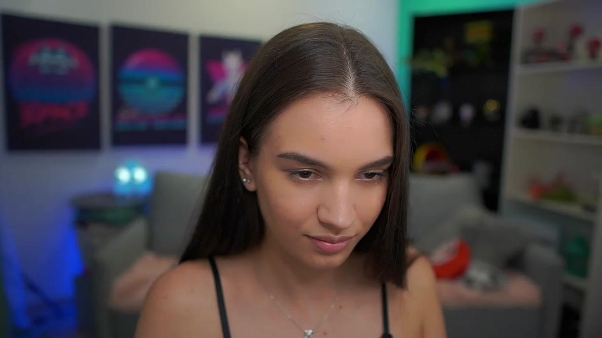Gallery image thumbnail from Kylie_Quinn's myfreecams stream on, 12/06/2022, 24:09 image 14 of 20