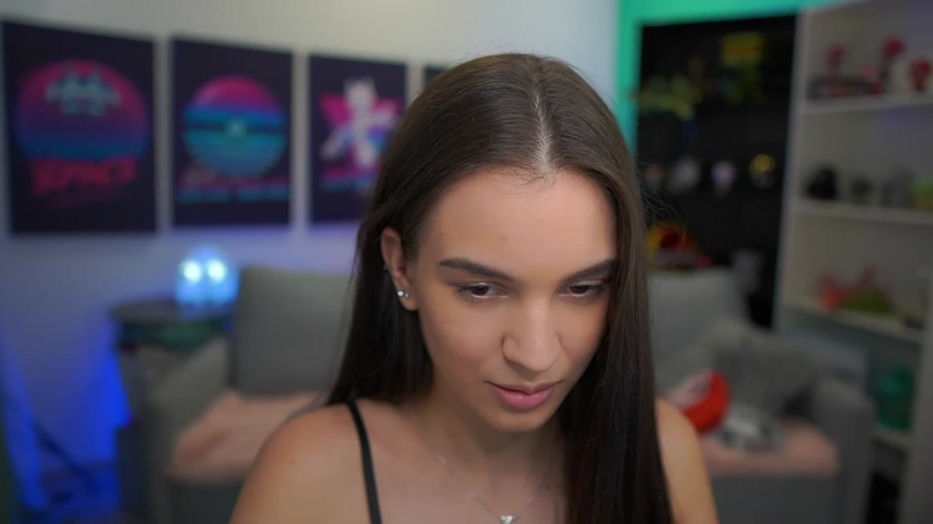 Gallery image thumbnail from Kylie_Quinn's myfreecams stream on, 12/06/2022, 24:09 image 18 of 20
