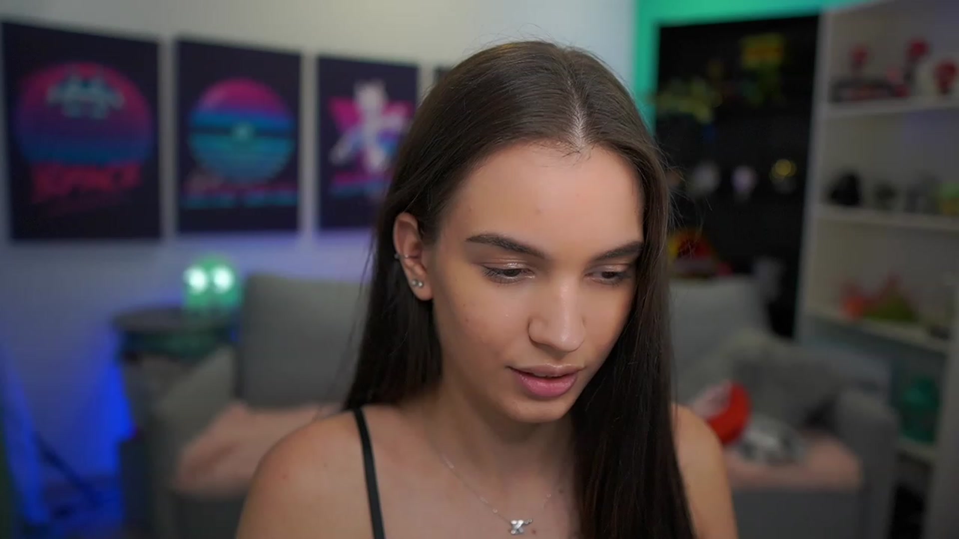 Gallery image thumbnail from Kylie_Quinn's myfreecams stream on, 12/06/2022, 24:09 image 17 of 20